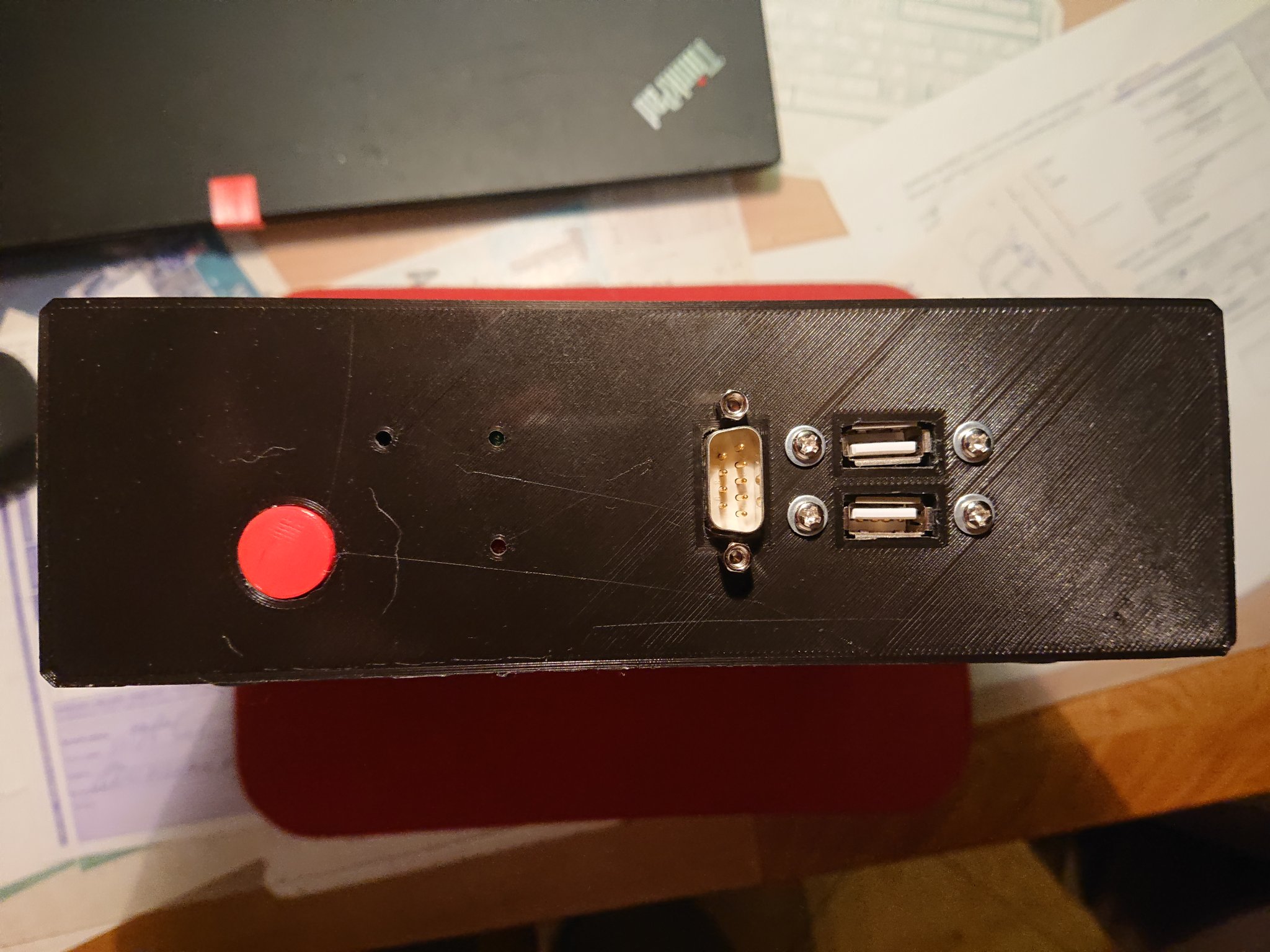 Nắp trước Chieftec IX-01B với cổng USB và cổng nối tiếp