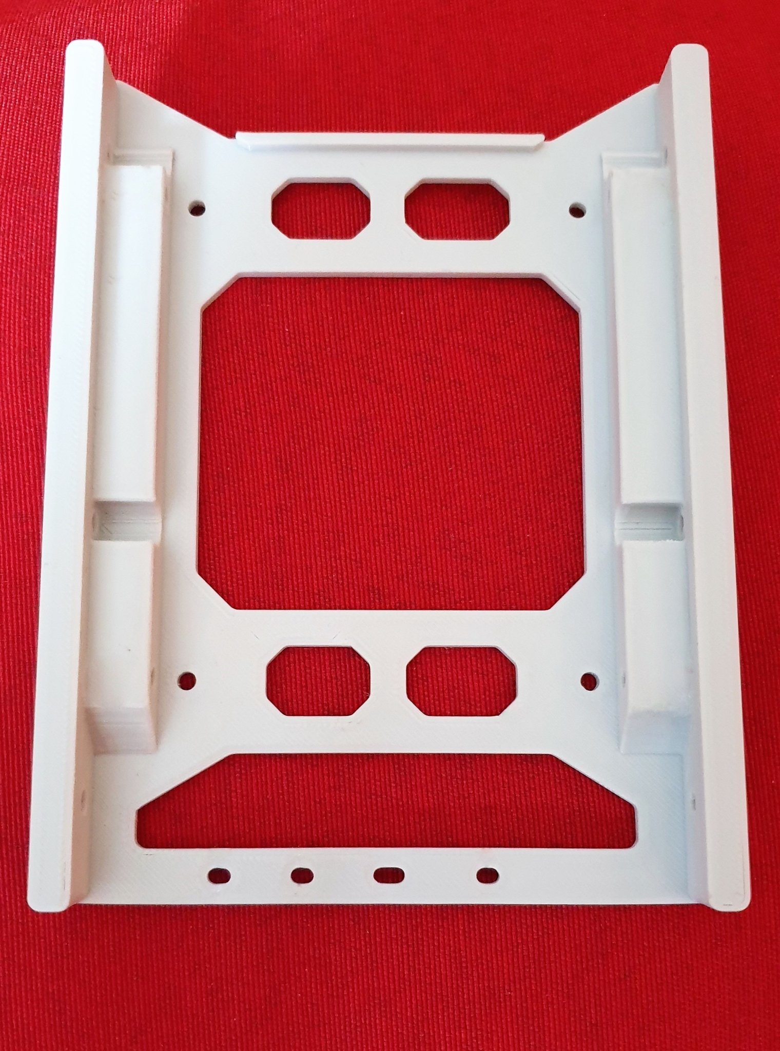 Bộ chuyển đổi ổ cứng 3,5 inch sang 2,5 inch hoặc SSD