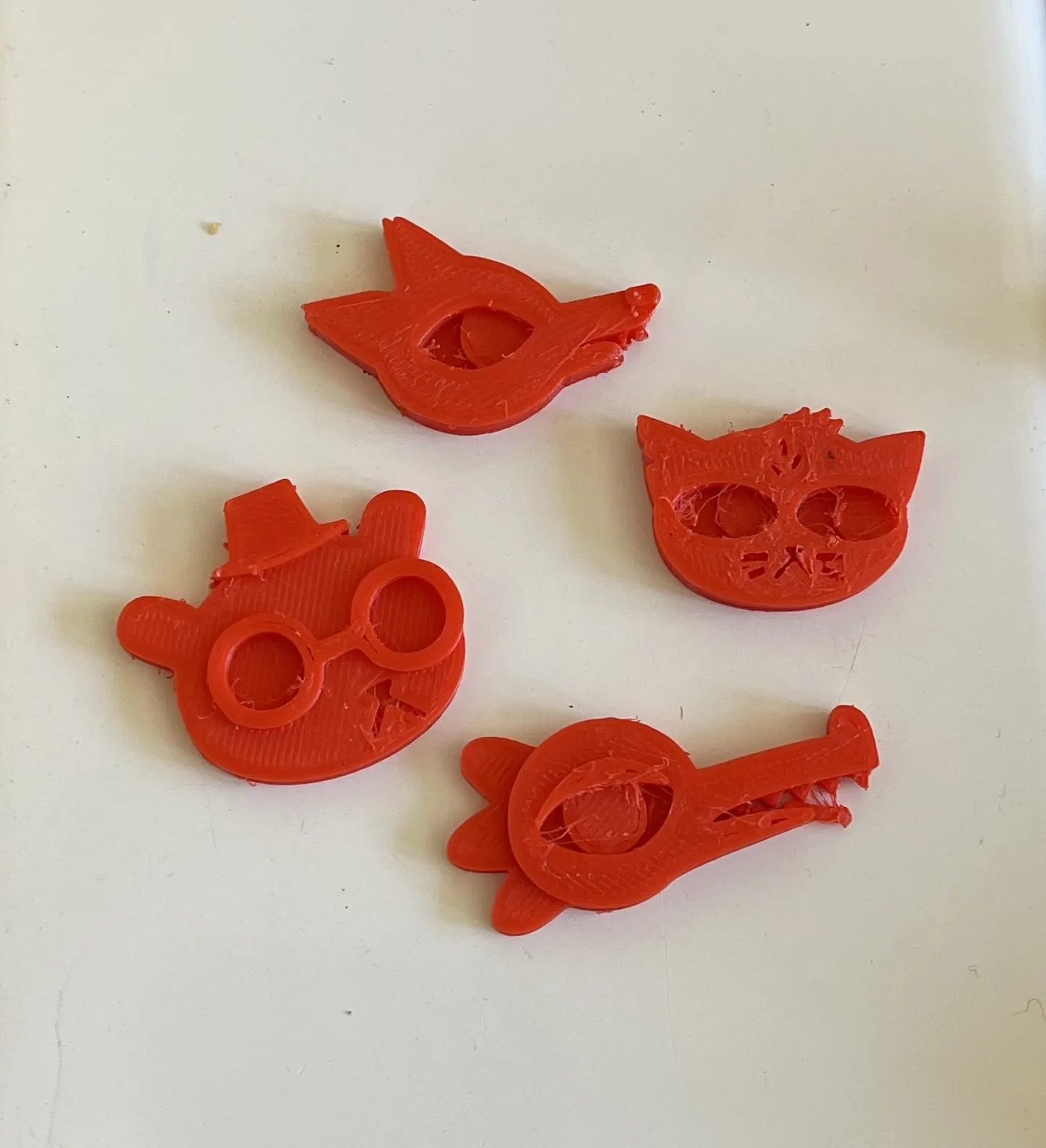 Đầu nhân vật Mae, Bea, Angus và Gregg trong Night in the Woods