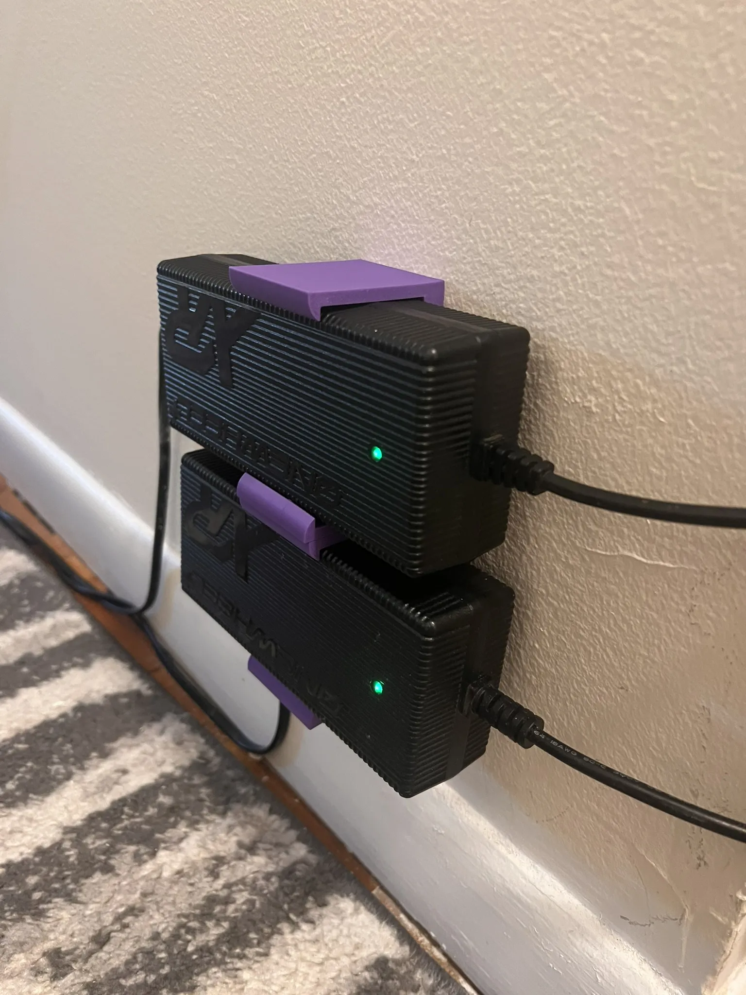 Giá đỡ sạc Onewheel XR gắn tường ngang