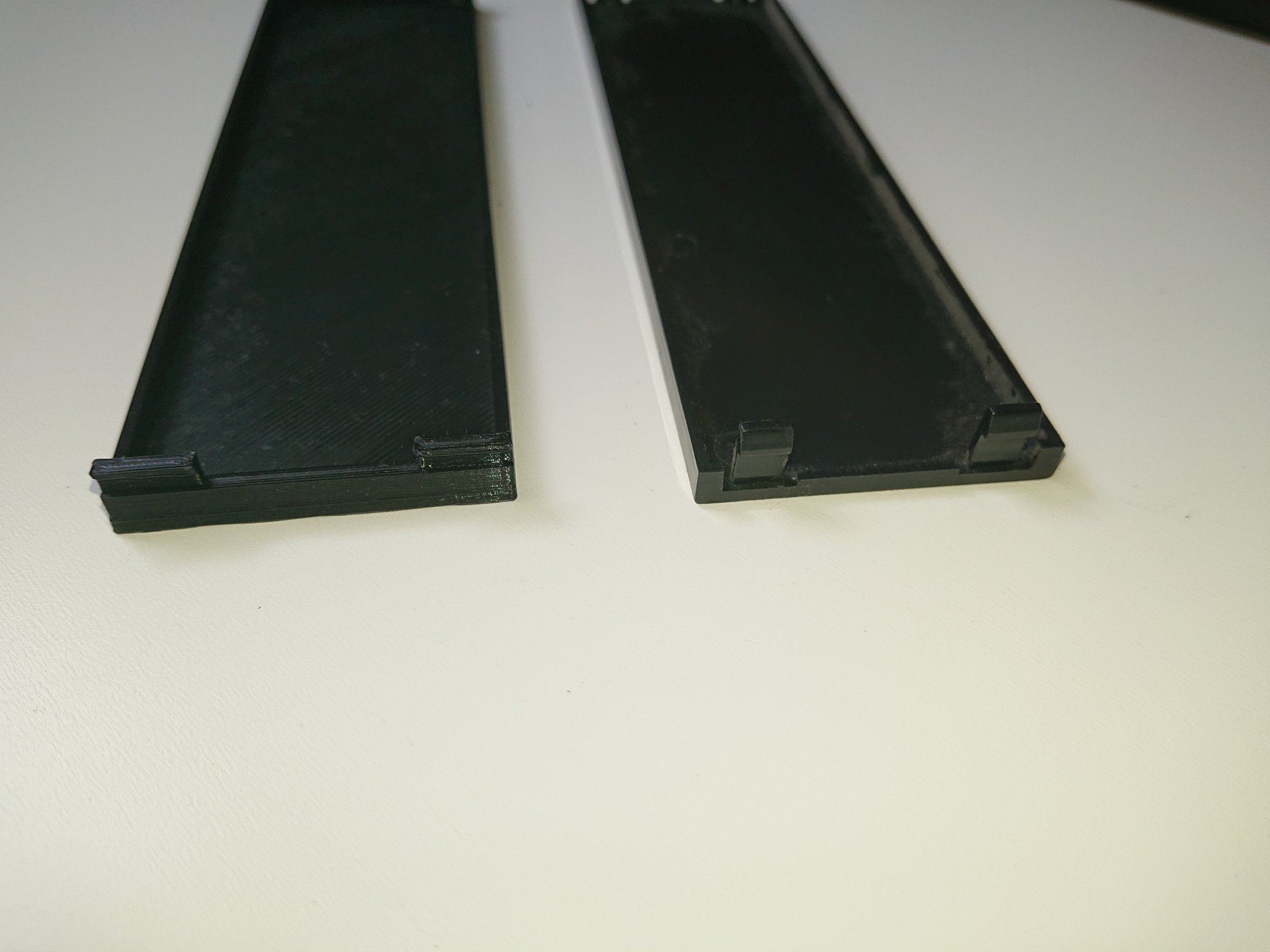 Nắp trước cho ổ đĩa 5.25 inch Antec P180