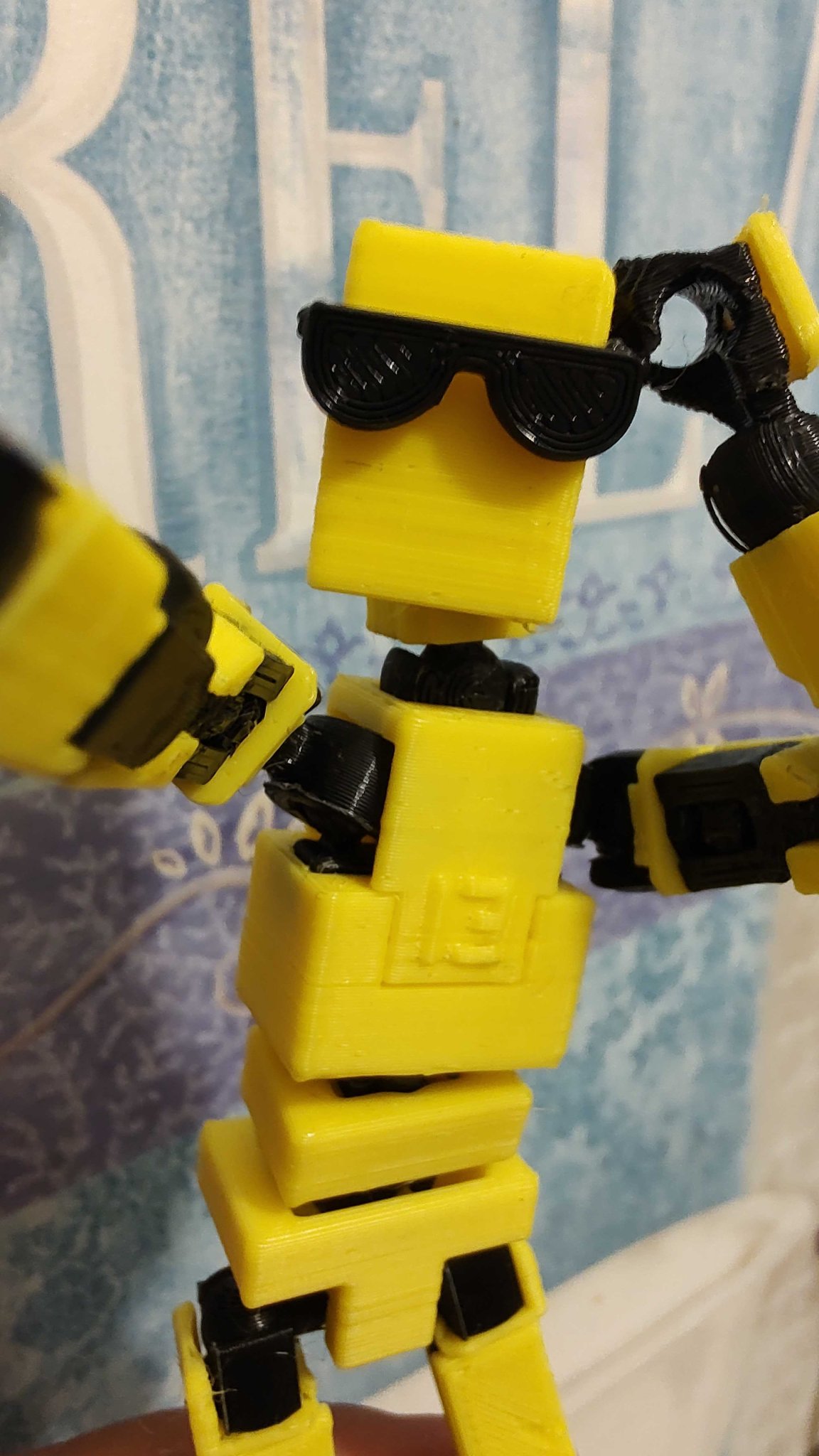 Kính mát phong cách Lucky 13 và Mini 13