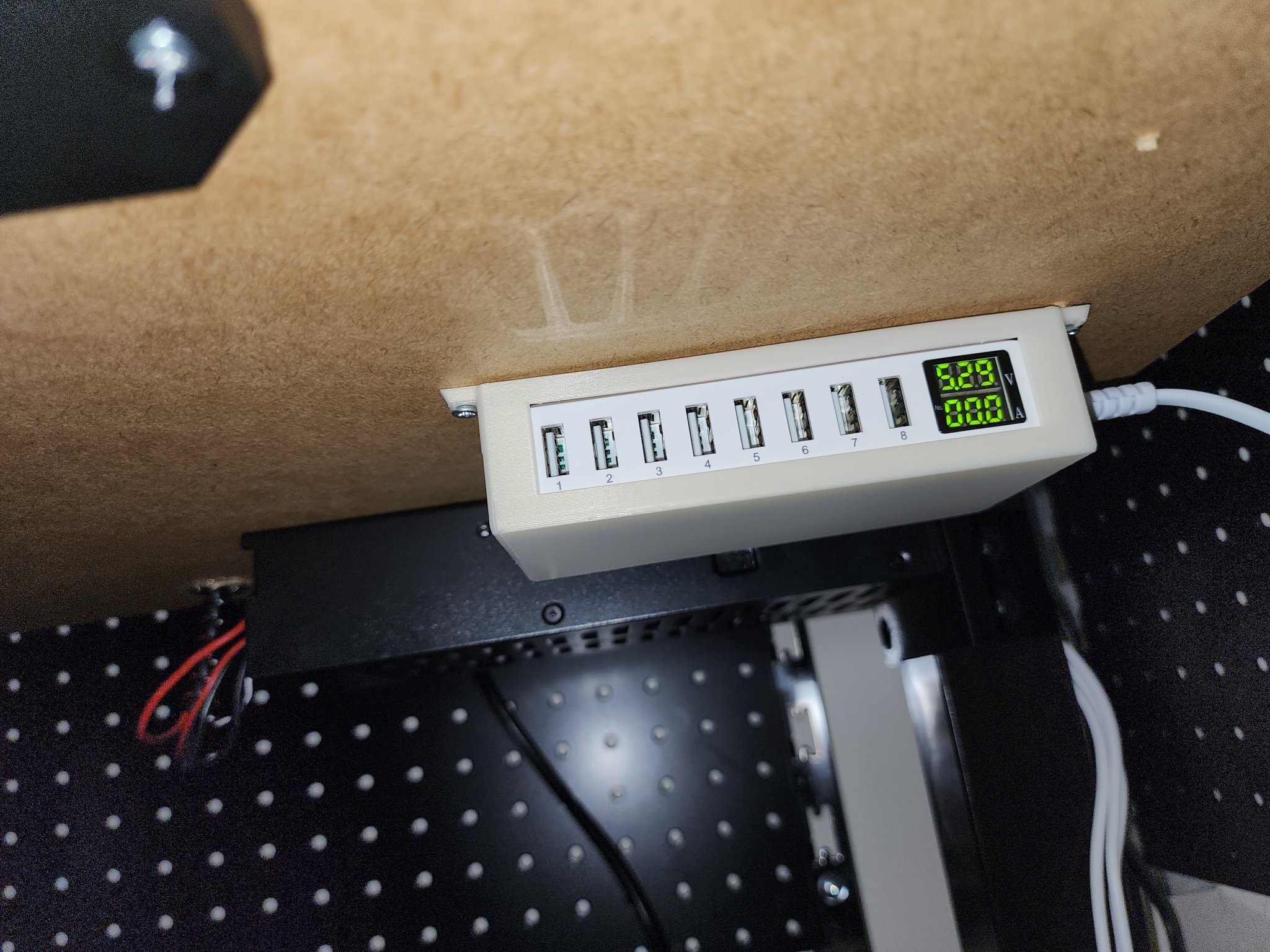 Giá đỡ sạc USB 8 cổng gắn dưới bàn