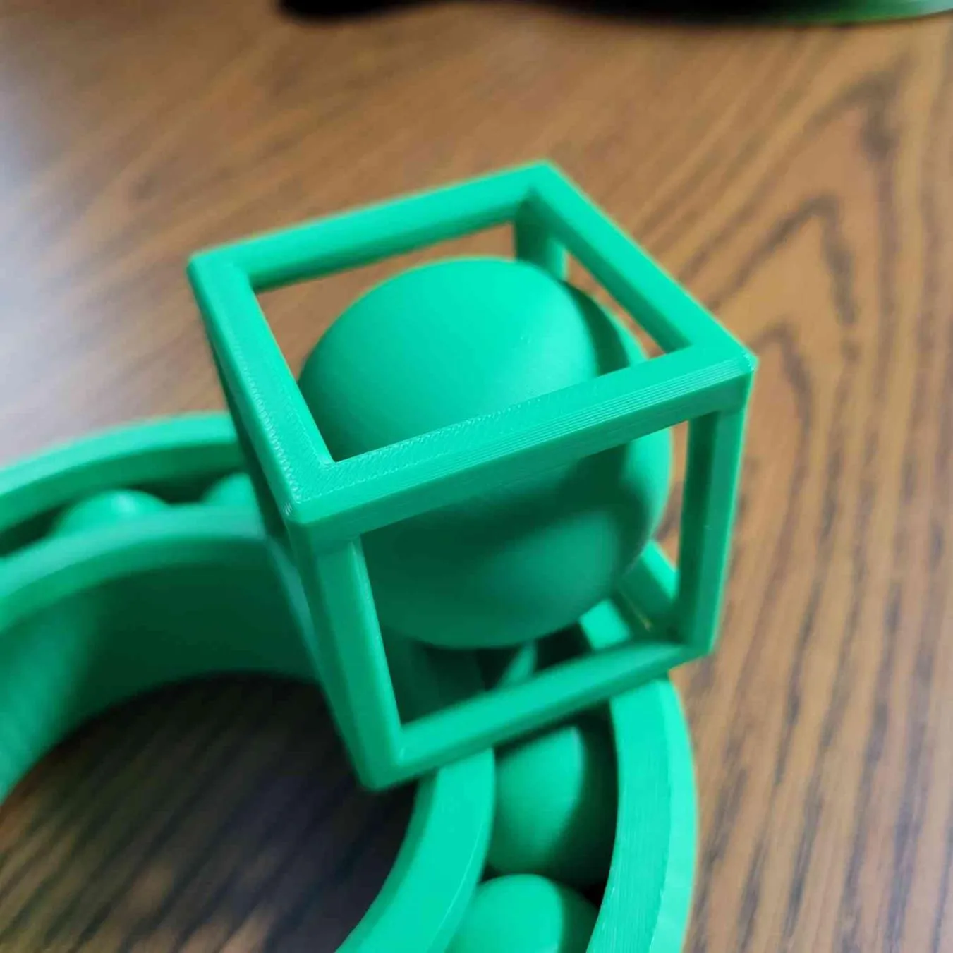 Thử nghiệm tra tấn BallNBox với thiết kế độc đáo