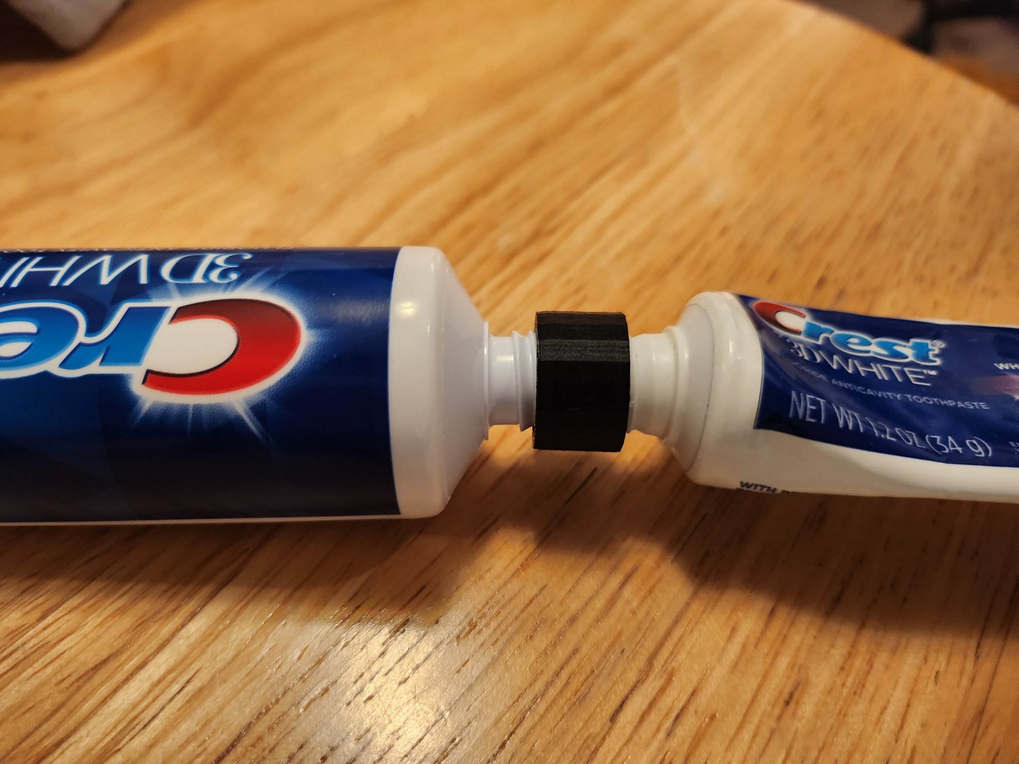 Khớp nối ống kem đánh răng cho kem Crest