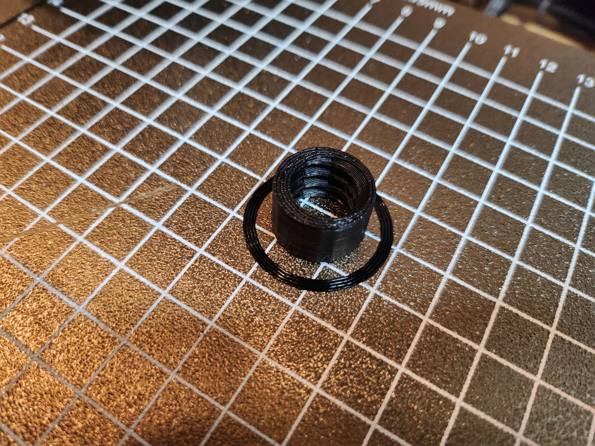 Khớp nối ống kem đánh răng cho kem Crest