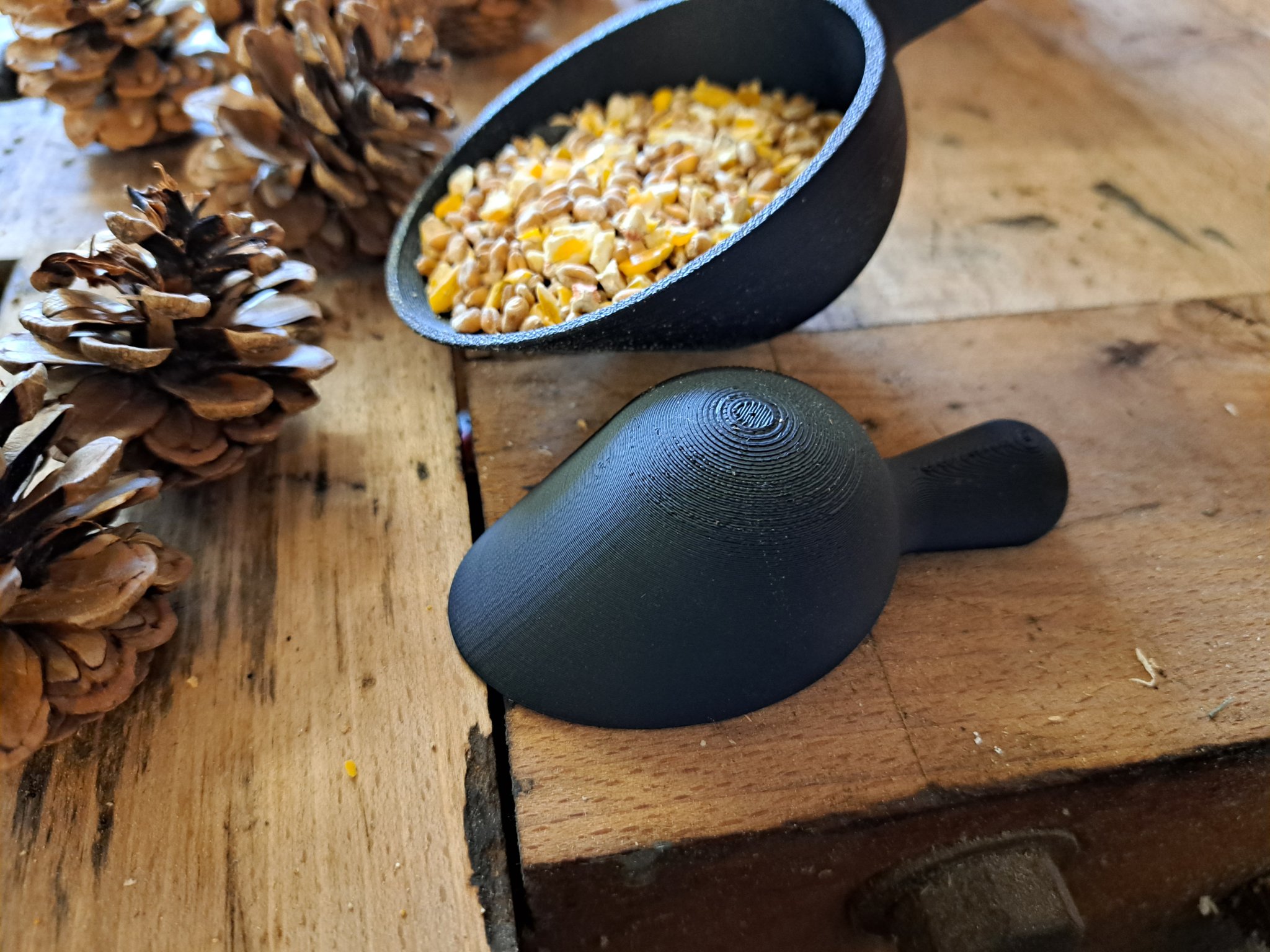 Cái xúc vật liệu hạt cho thức ăn gia cầm