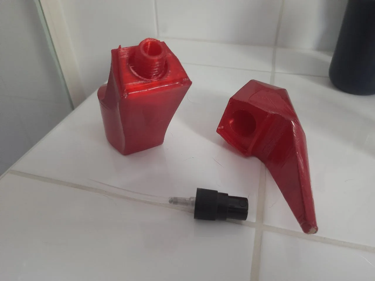 Bình nước hình giày độc đáo cho nước hoa và chất lỏng khác