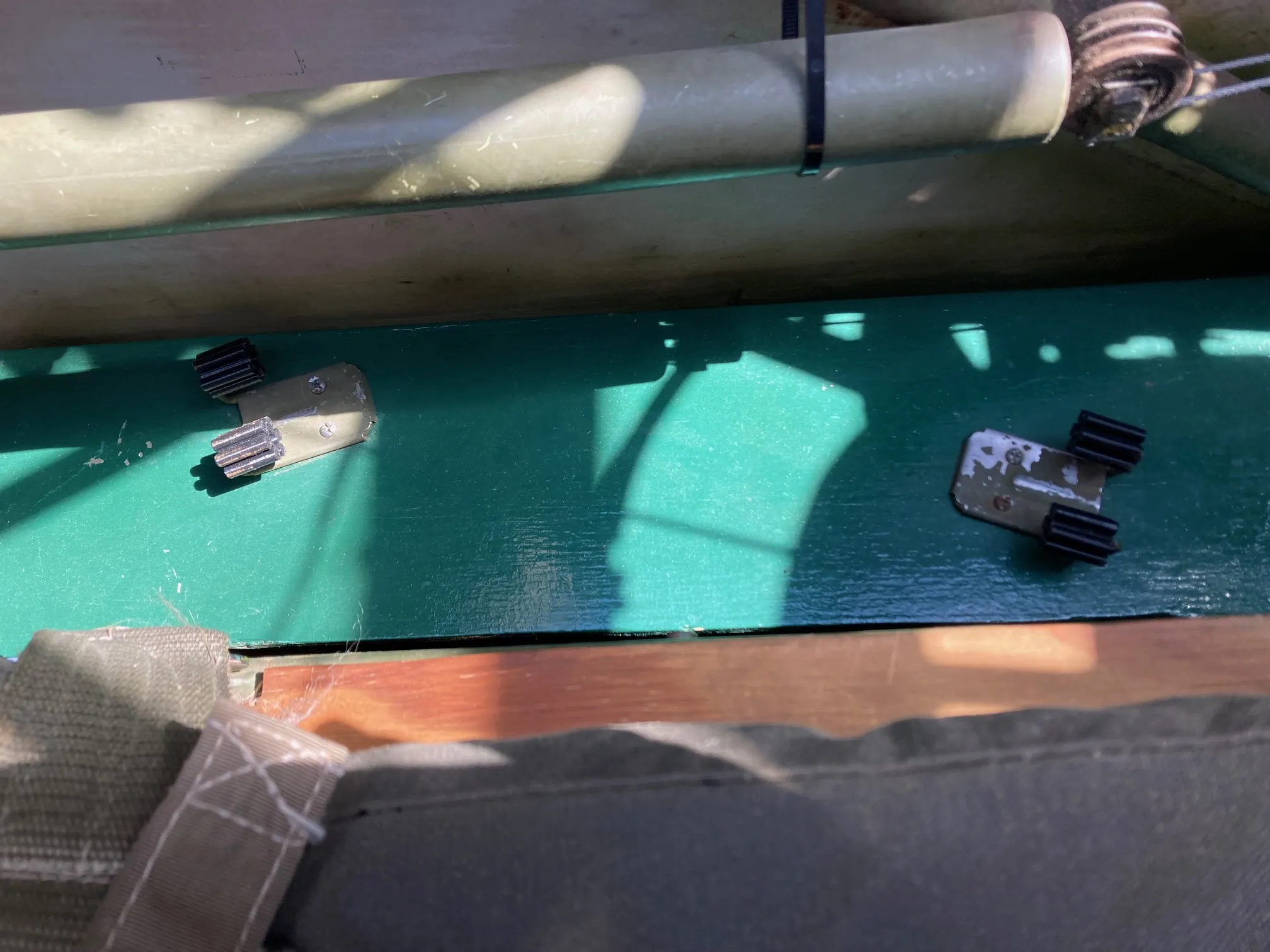 Giá đỡ cần điều khiển cho Stinson L-5 Sentinel