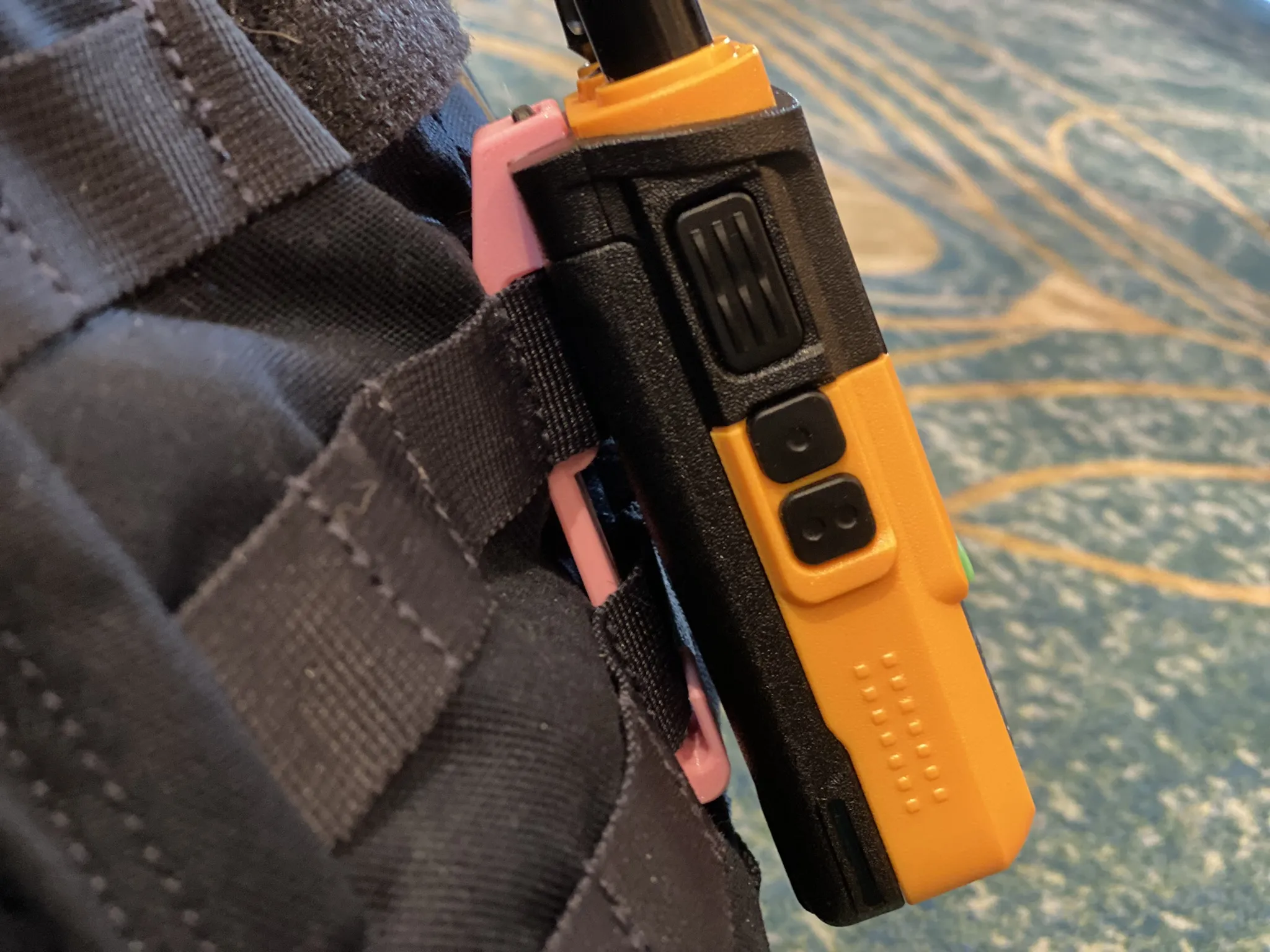 Kẹp thắt lưng cố định cho radio Baofeng UV-9R