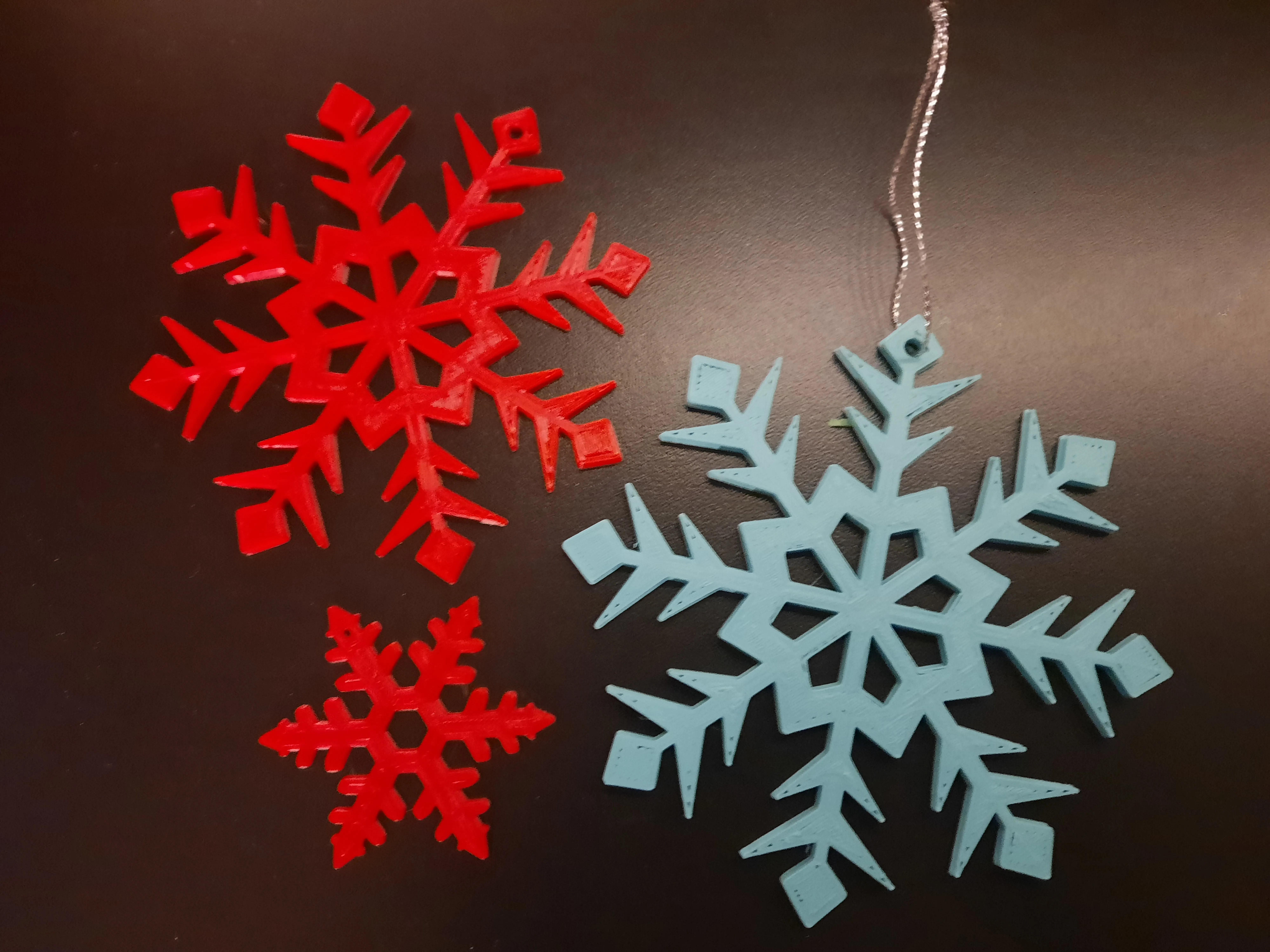 Trang trí tuyết Giáng sinh hình bông tuyết 3D