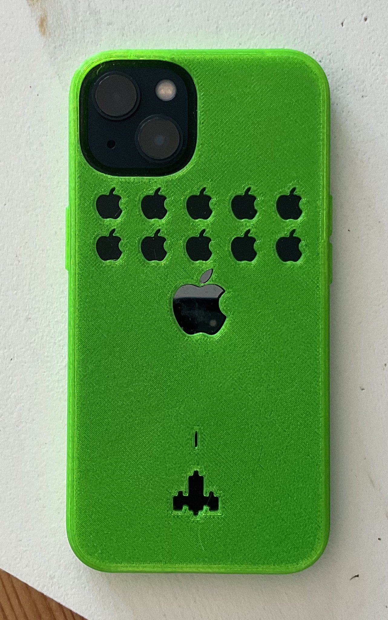 Ốp lưng bảo vệ cho Iphone 13 làm bằng TPU