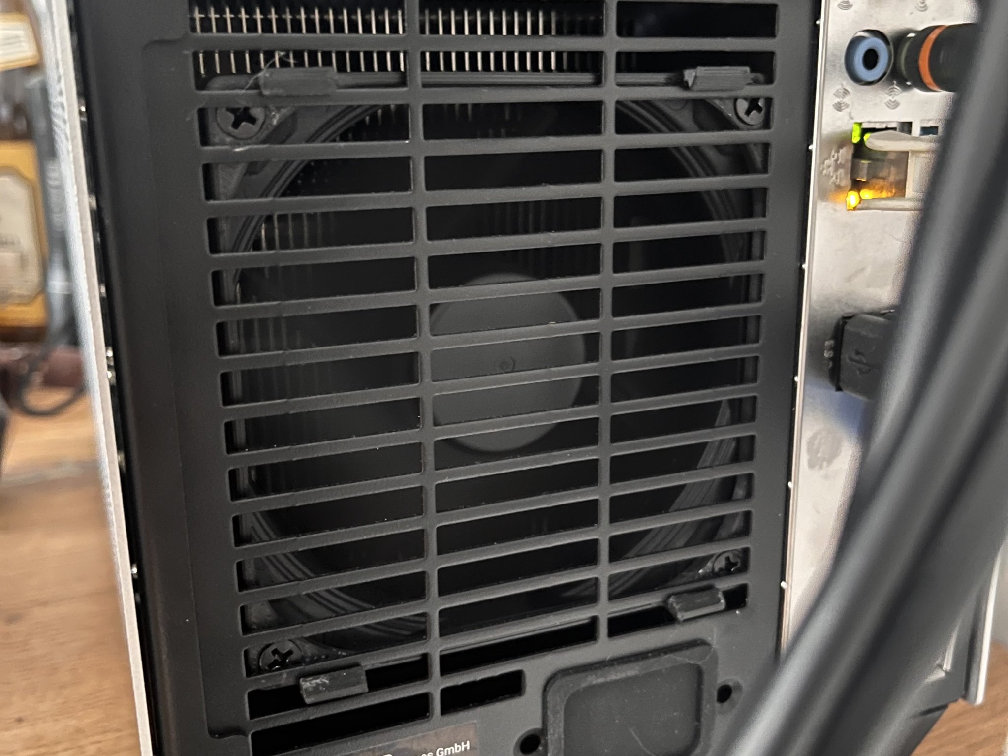 Giá đỡ quạt 92mm cho Dan Case C4-SFX V1.0