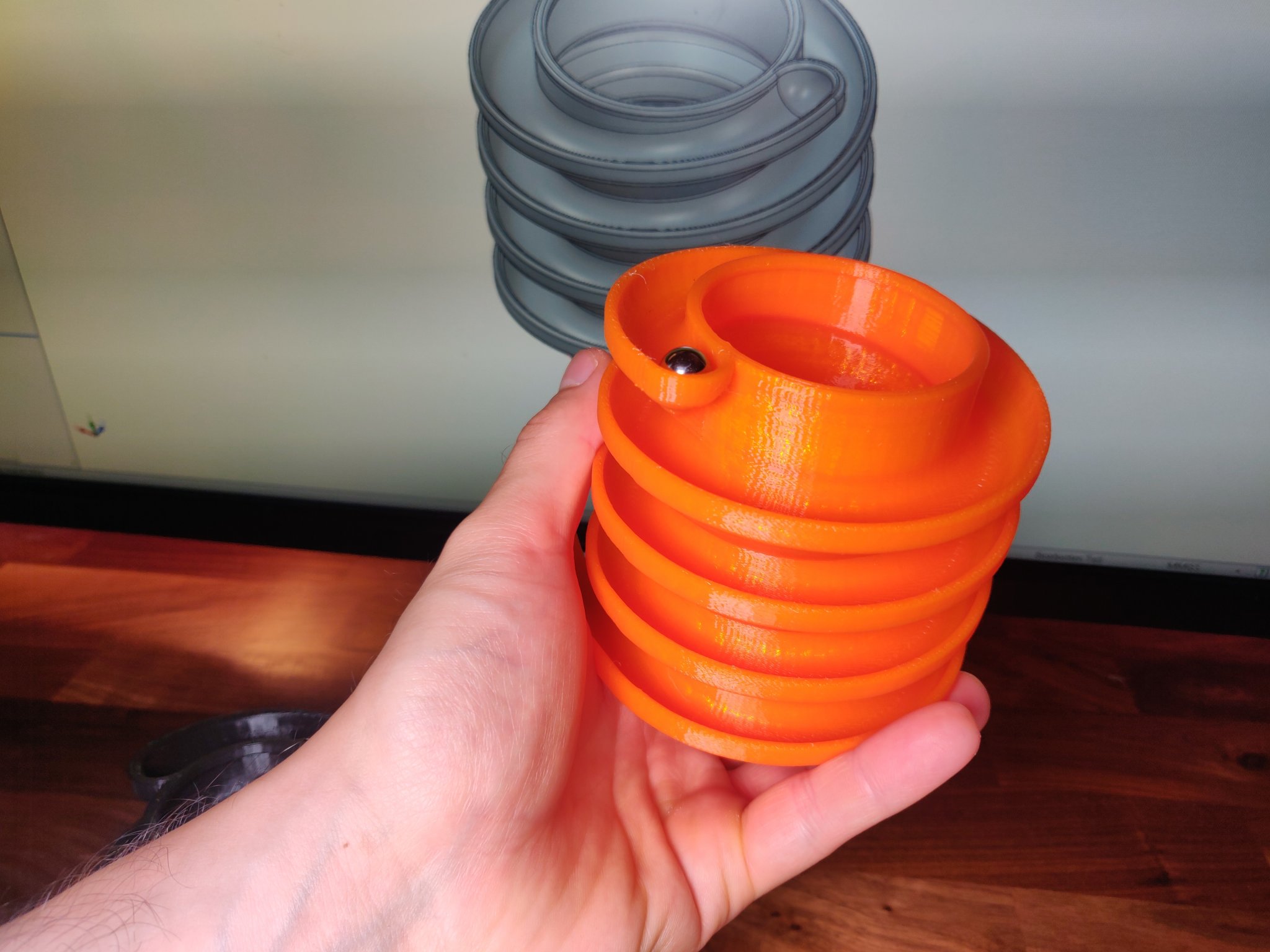 Giá đỡ bút hình đường đua bi marble 13.2mm