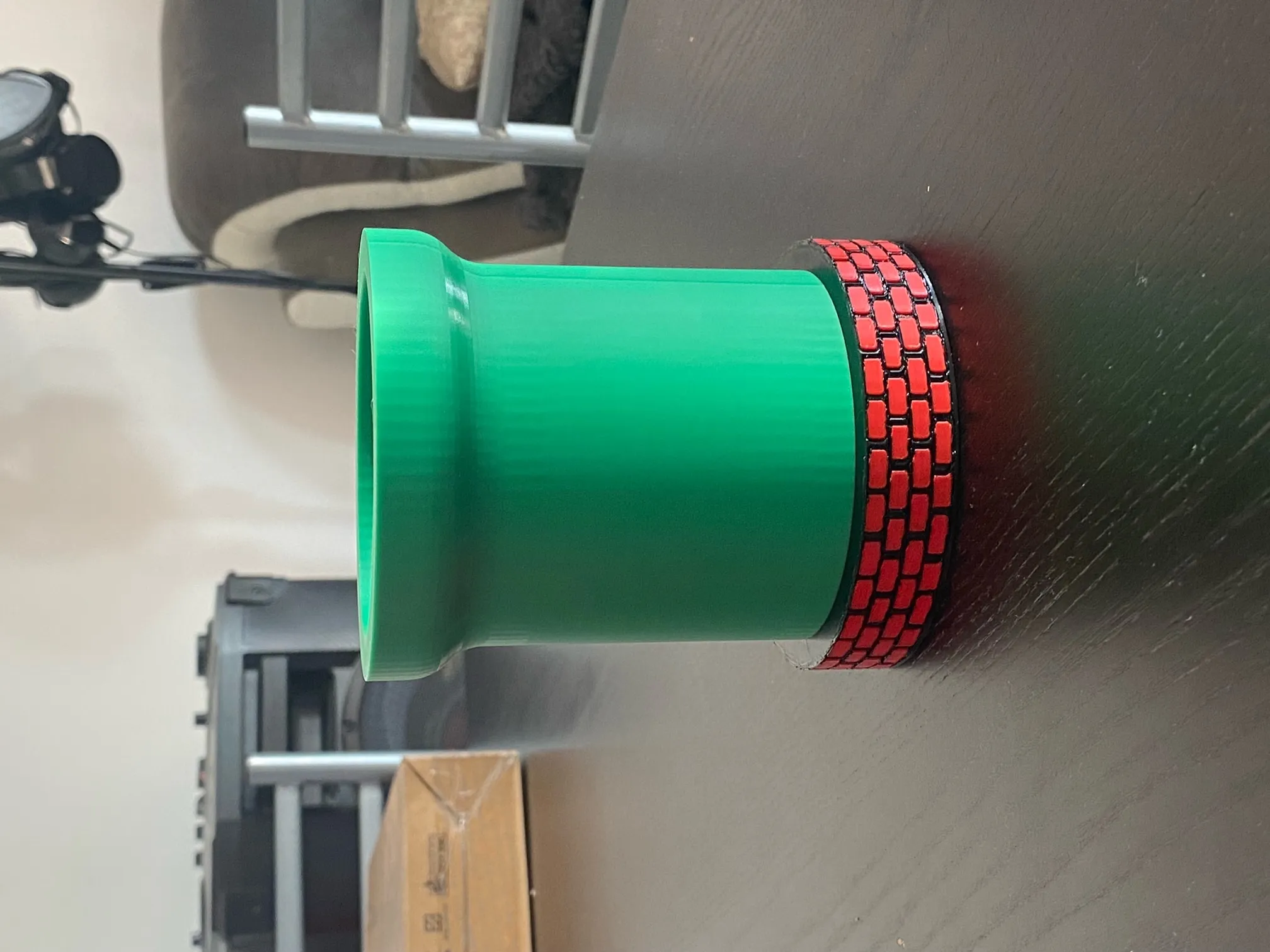 Chậu đựng bút hình ống nước Super Mario