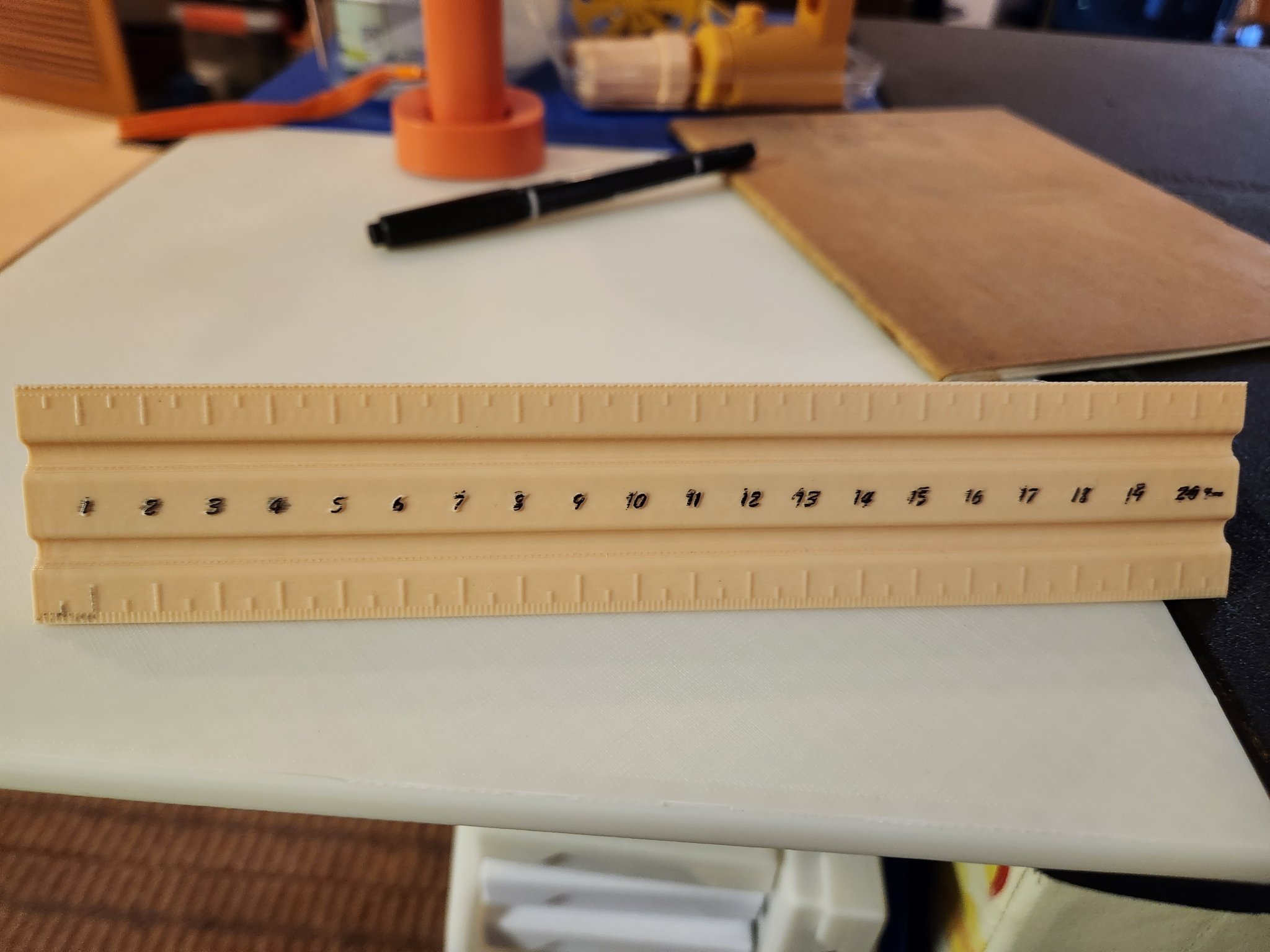 Thước kẻ hai mặt cho đo lường chính xác