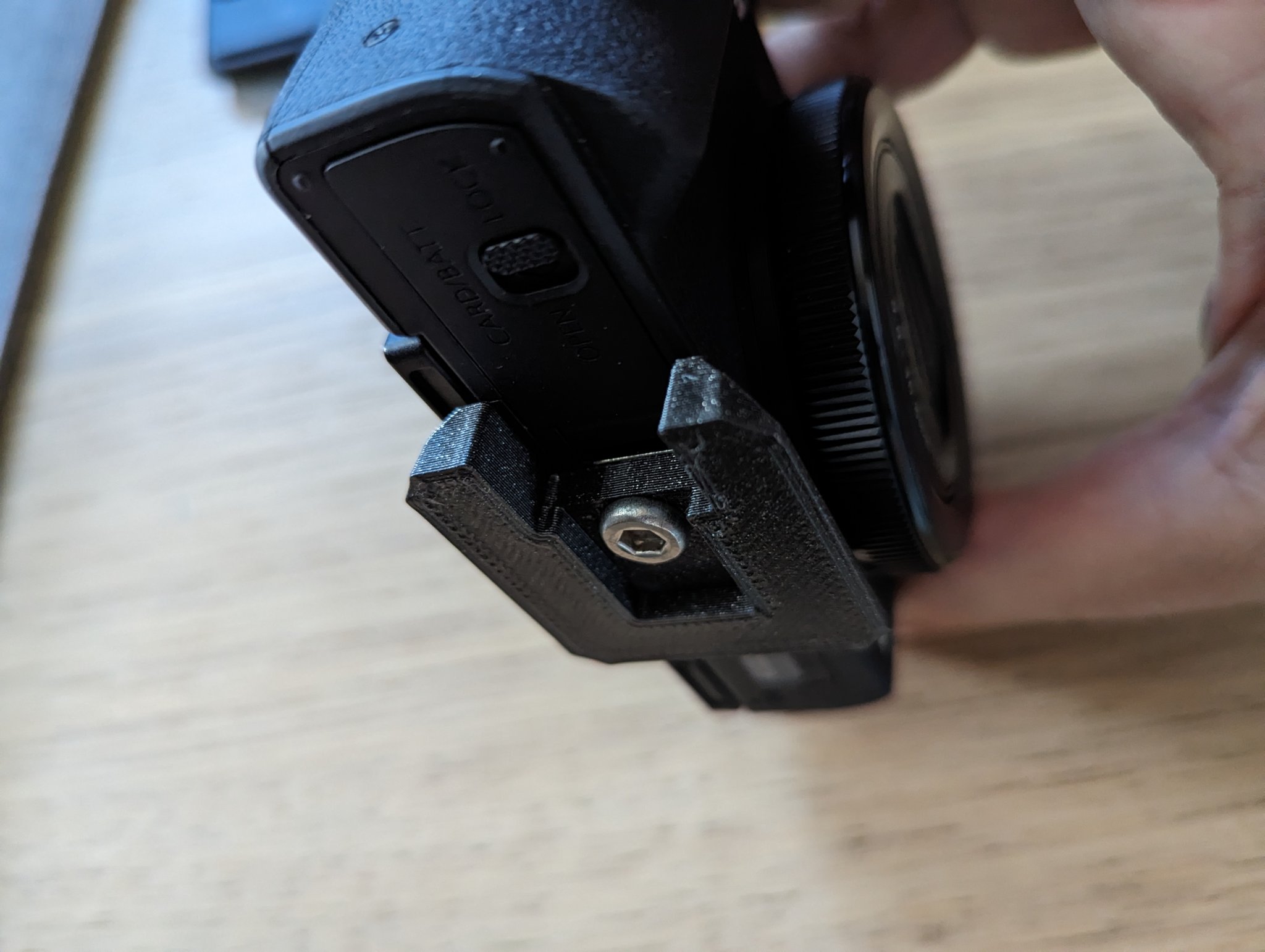 Đế Arca Swiss thân thiện với pin cho Canon G7x MK 3