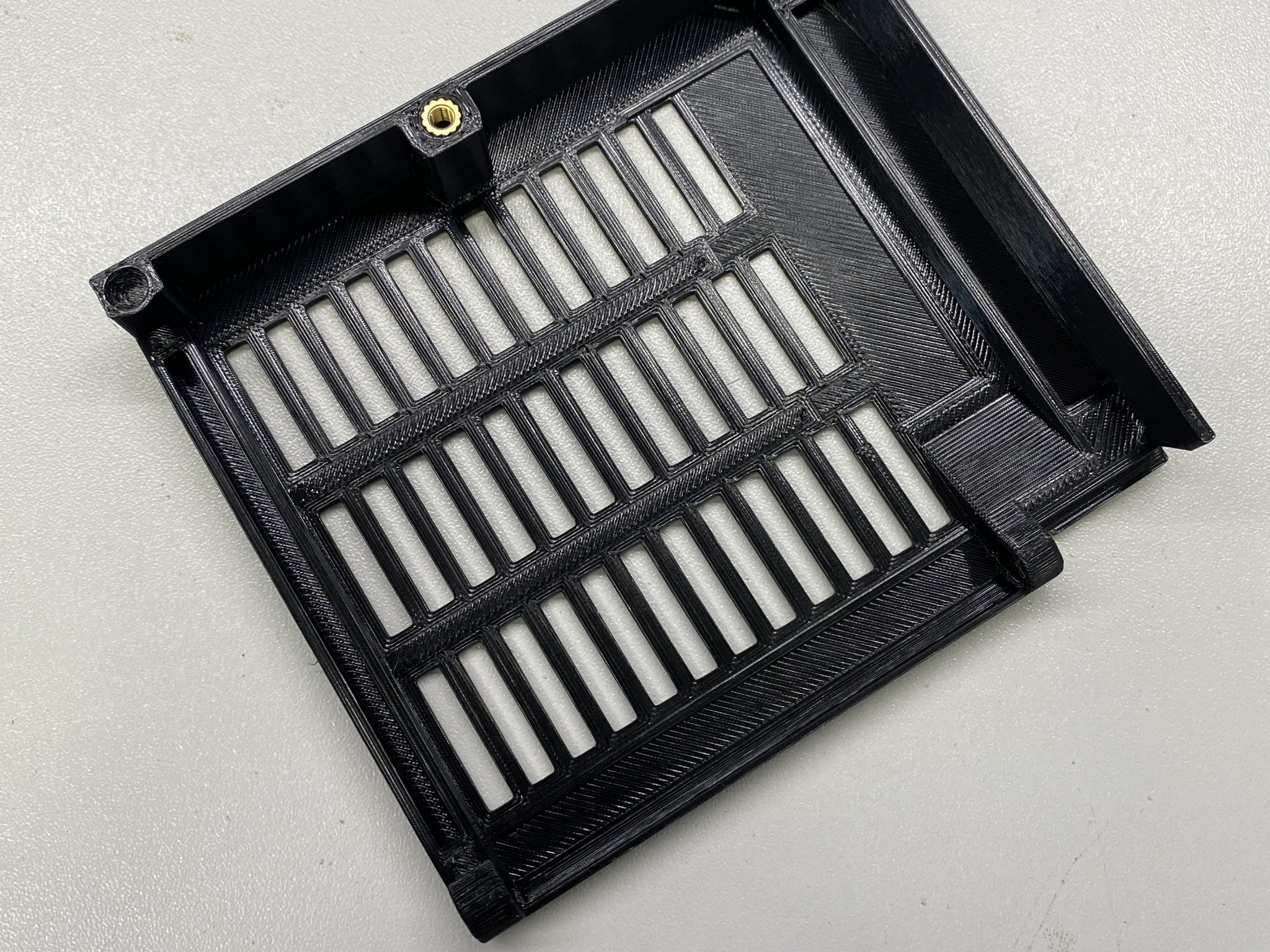 Cơ sở và cửa Einsy cho Prusa MK3S+ với chèn nhiệt M3