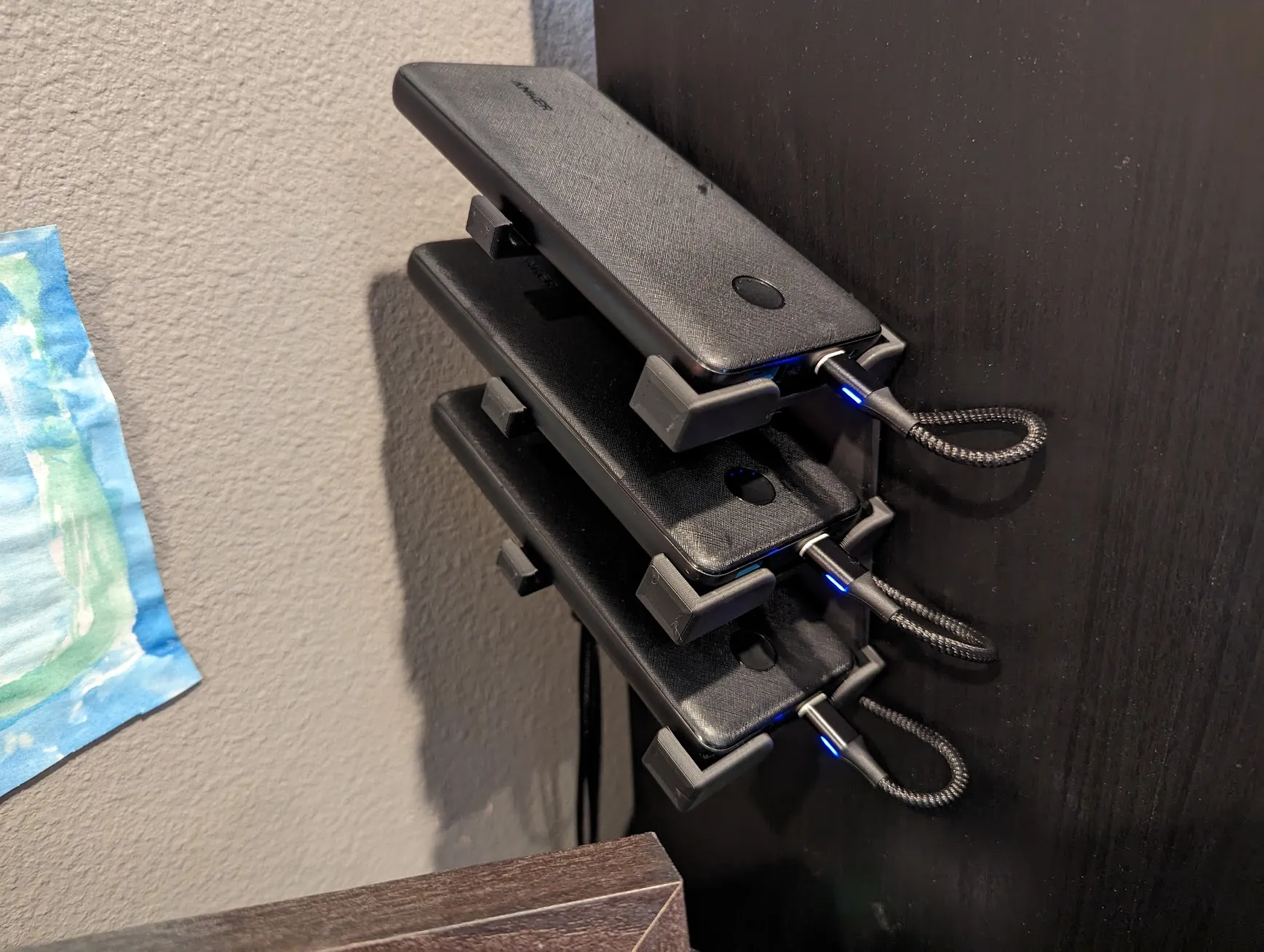 Giá đỡ sạc pin Anker cho bộ pin dự phòng