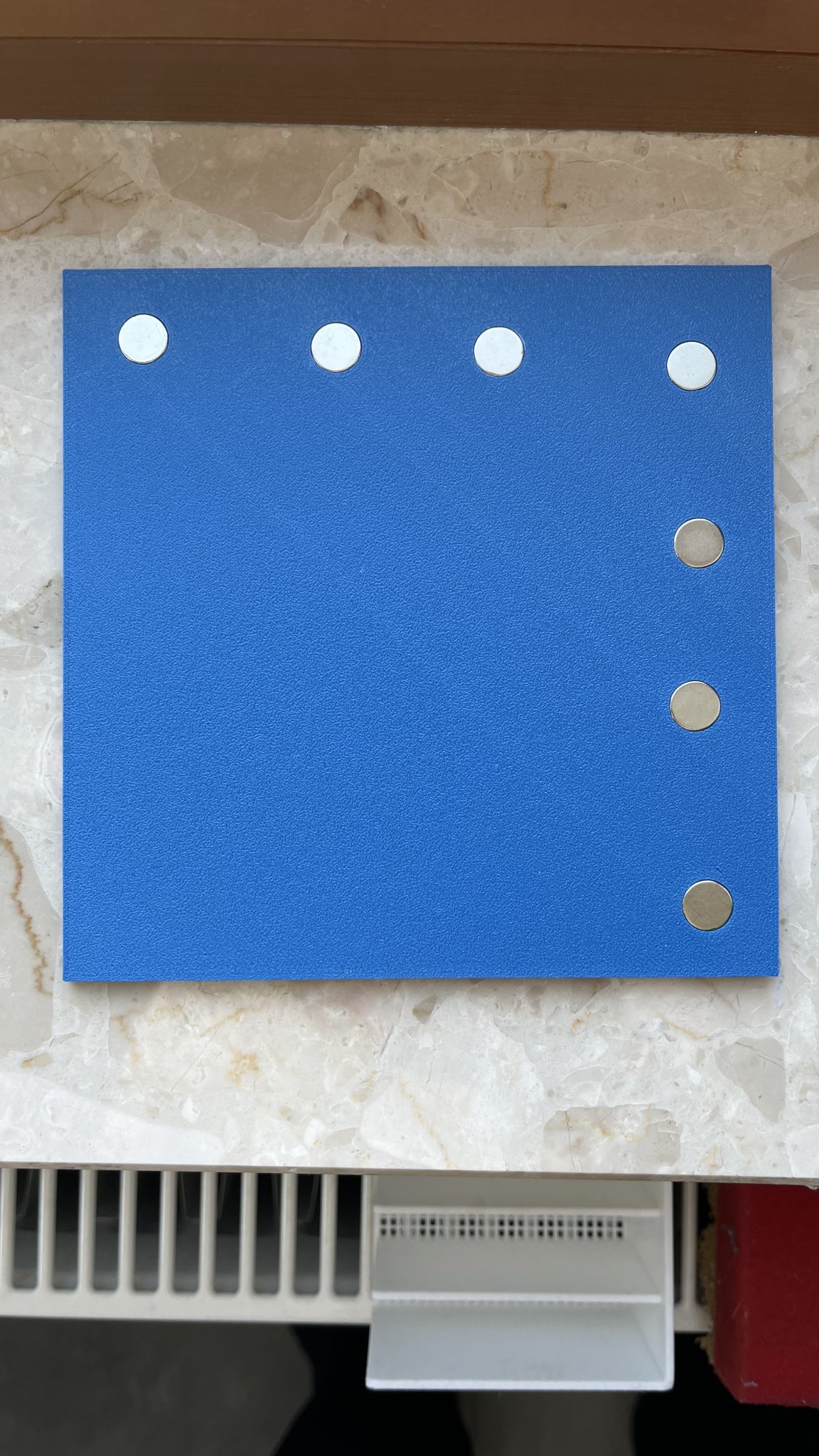 Biển báo quét mã QR bằng điện thoại với nam châm 10x2mm