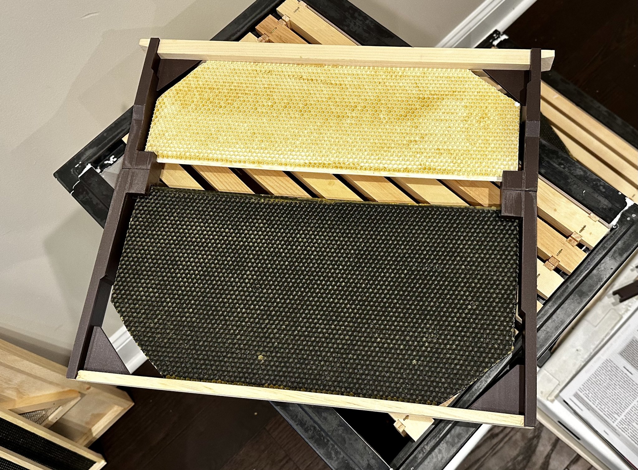 Khung bên XL Hoffman+ cho tổ ong kiểu Langstroth+