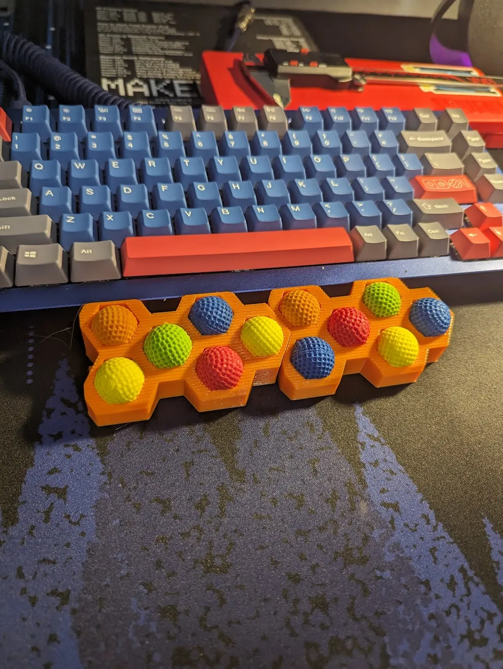 Giá đỡ cổ tay hình lục giác Nerf Balls