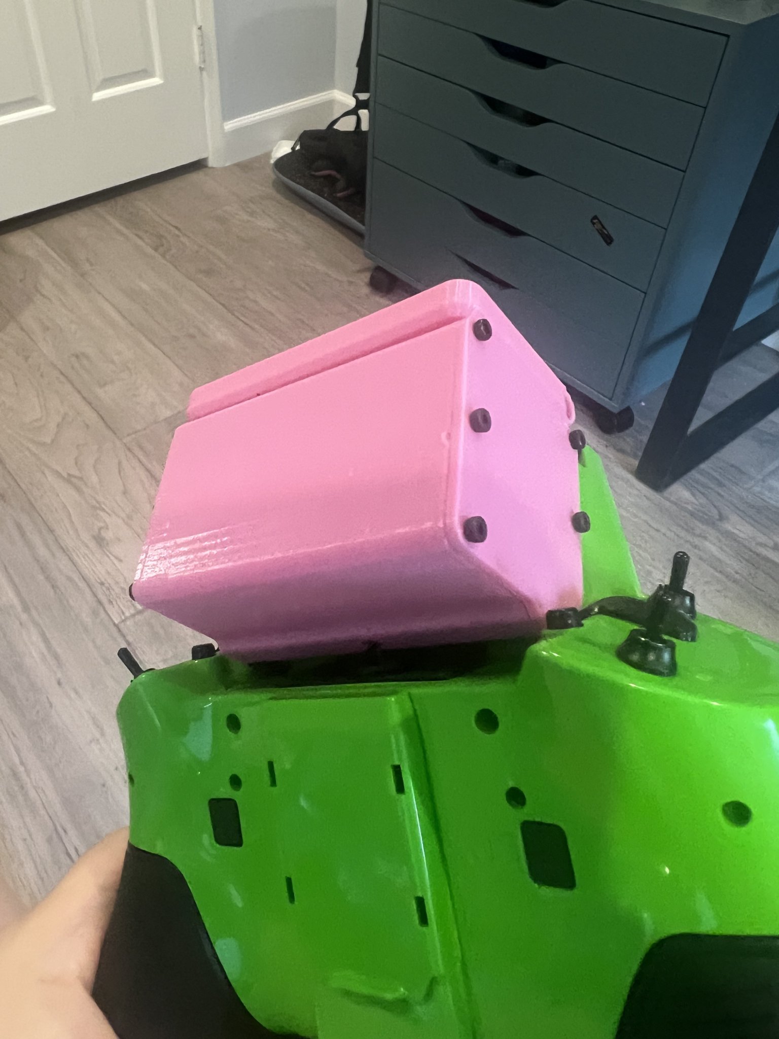 Vỏ pin 4x18650 cho máy bay điều khiển từ xa Zorro