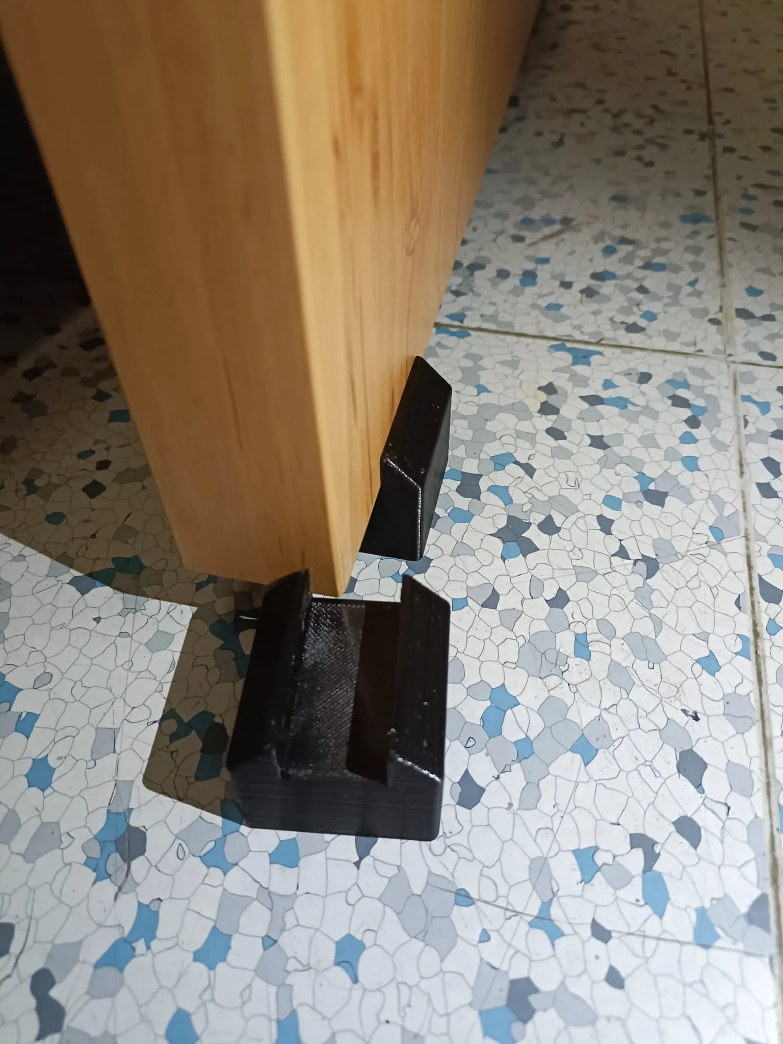 Thảm nâng chiều cao bàn làm việc bằng PETG