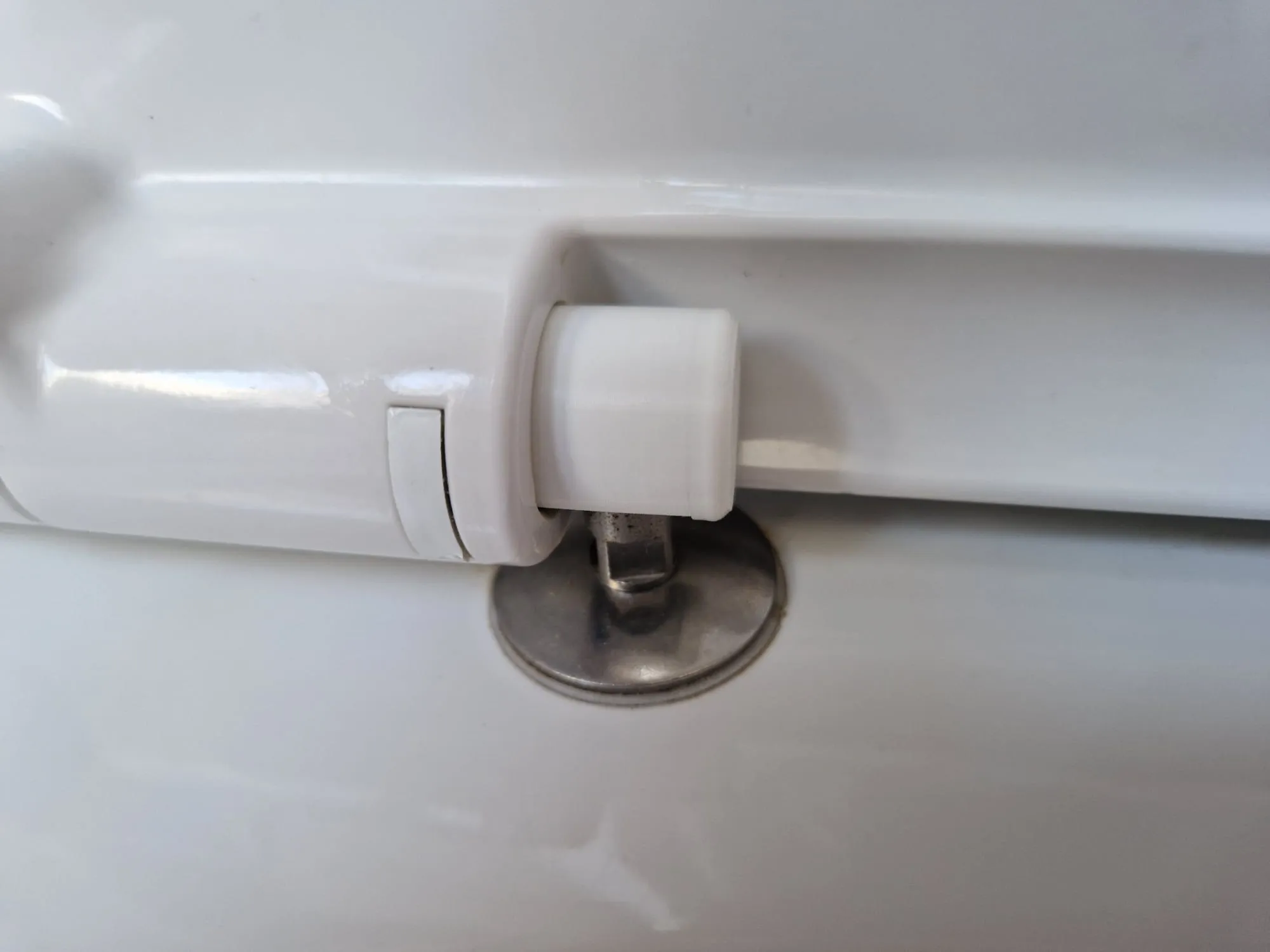 Nắp vít cho bệ toilet