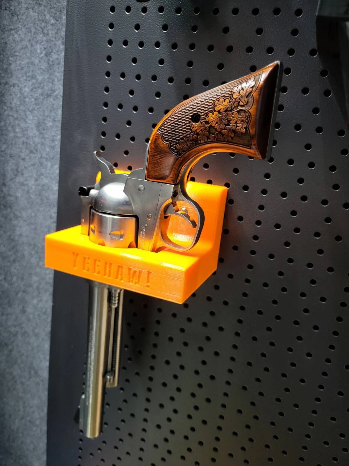 Giá đỡ súng lục từ tính dành cho két an toàn