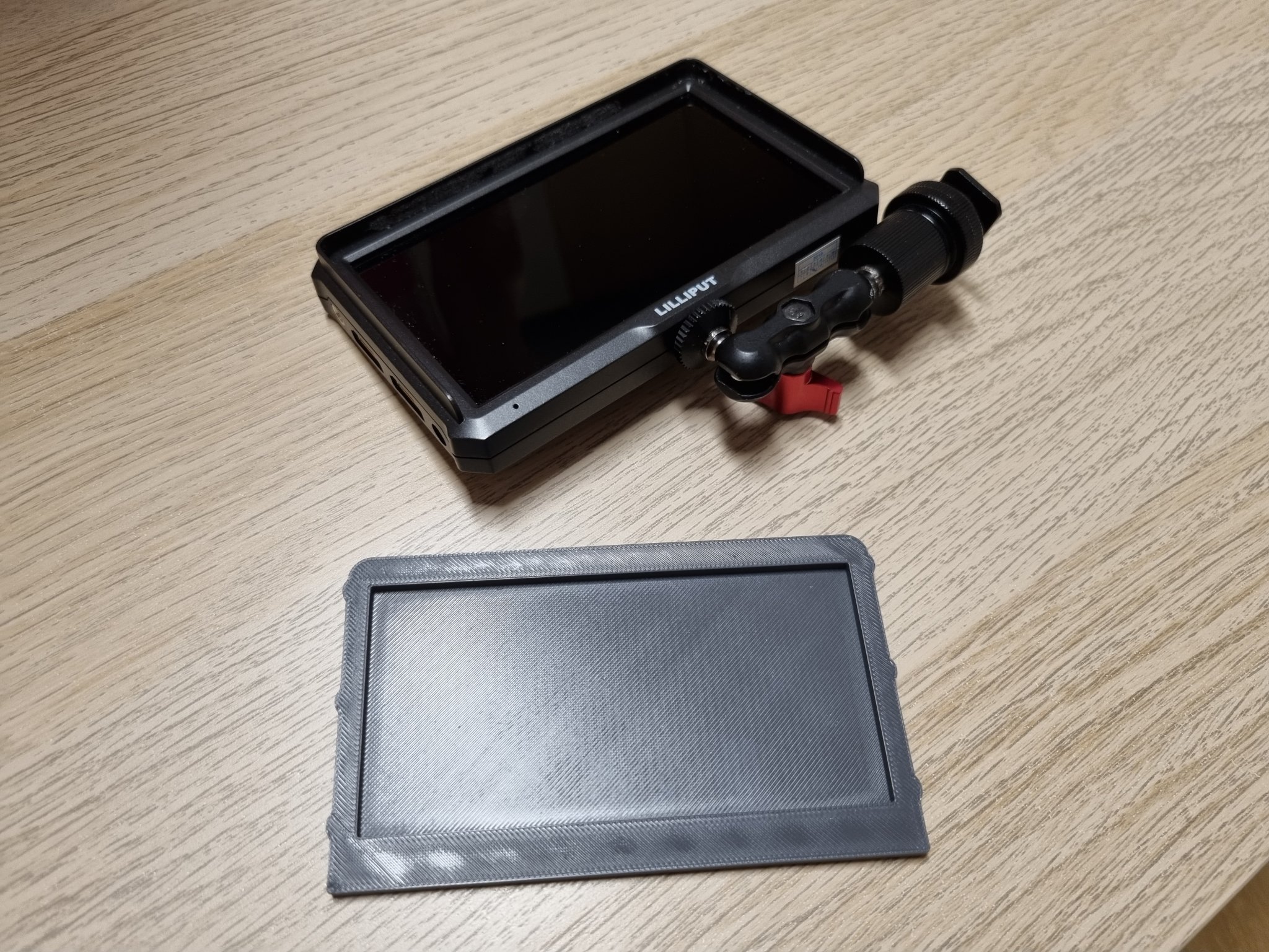 Vỏ bảo vệ cho màn hình 5 inch Liliput 4K