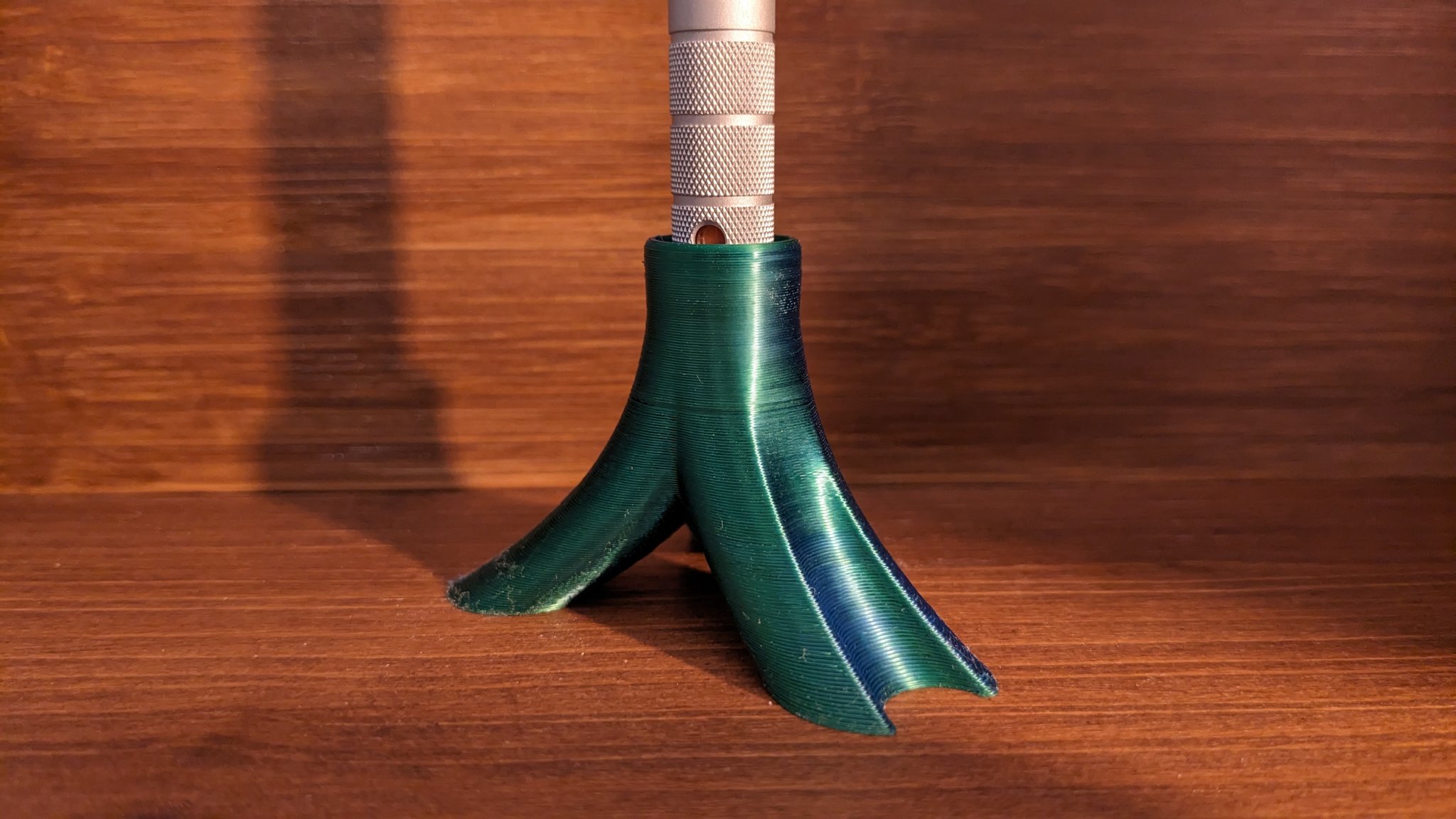 Giá đỡ bút hình dạng hữu cơ cho văn phòng