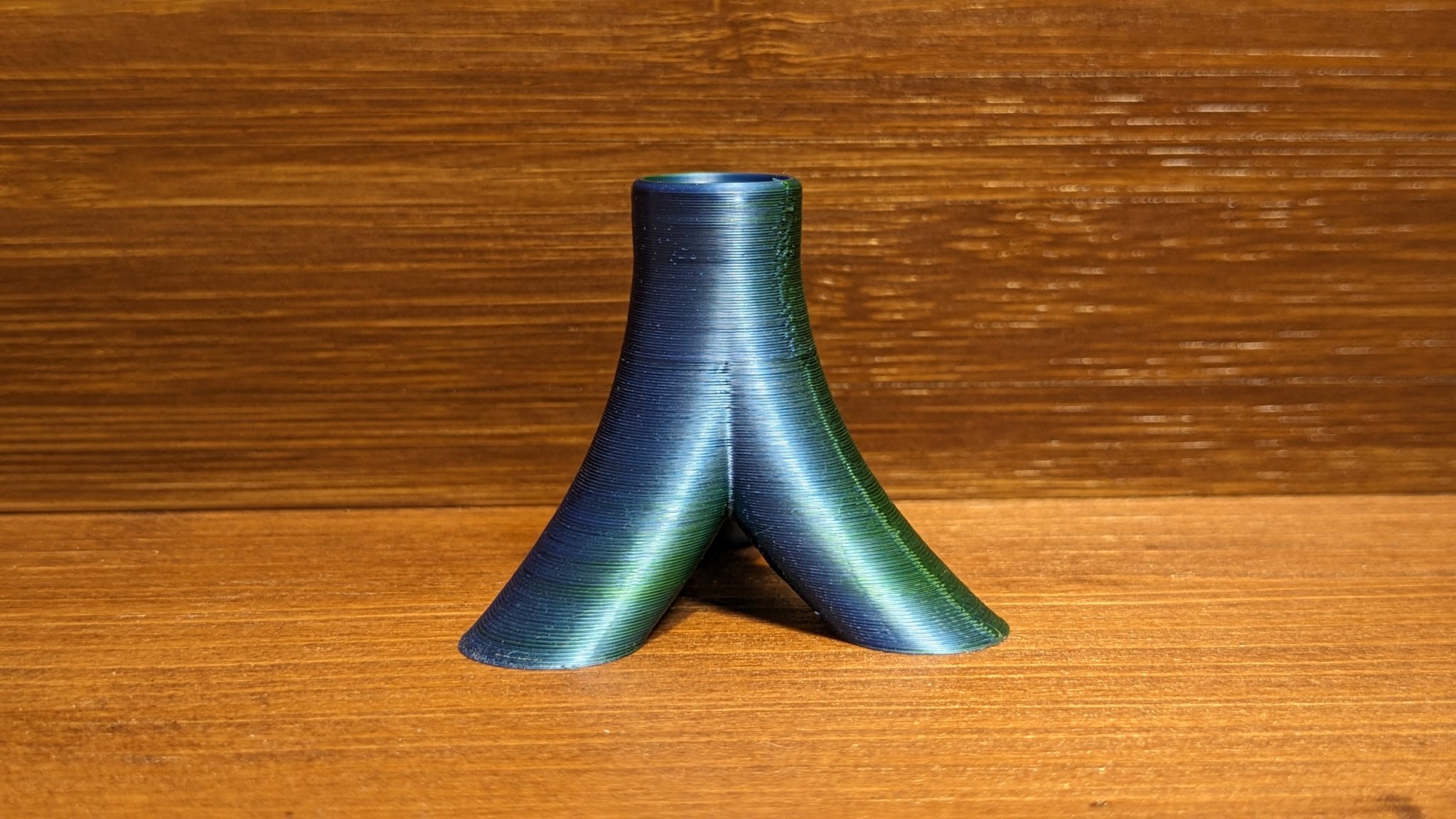 Giá đỡ bút hình dạng hữu cơ cho văn phòng