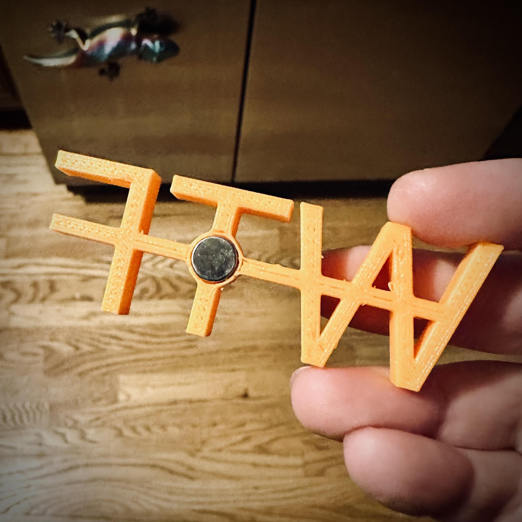 Nam châm tủ lạnh WTF in nhanh đơn giản