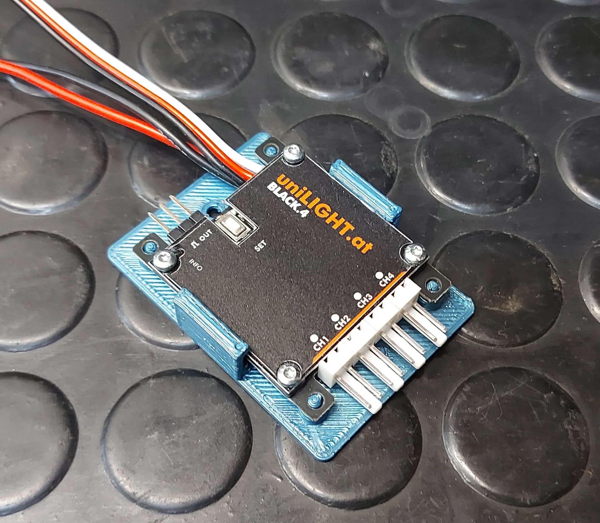 Giá đỡ cho mô-đun điều khiển LED uniLight Black.4