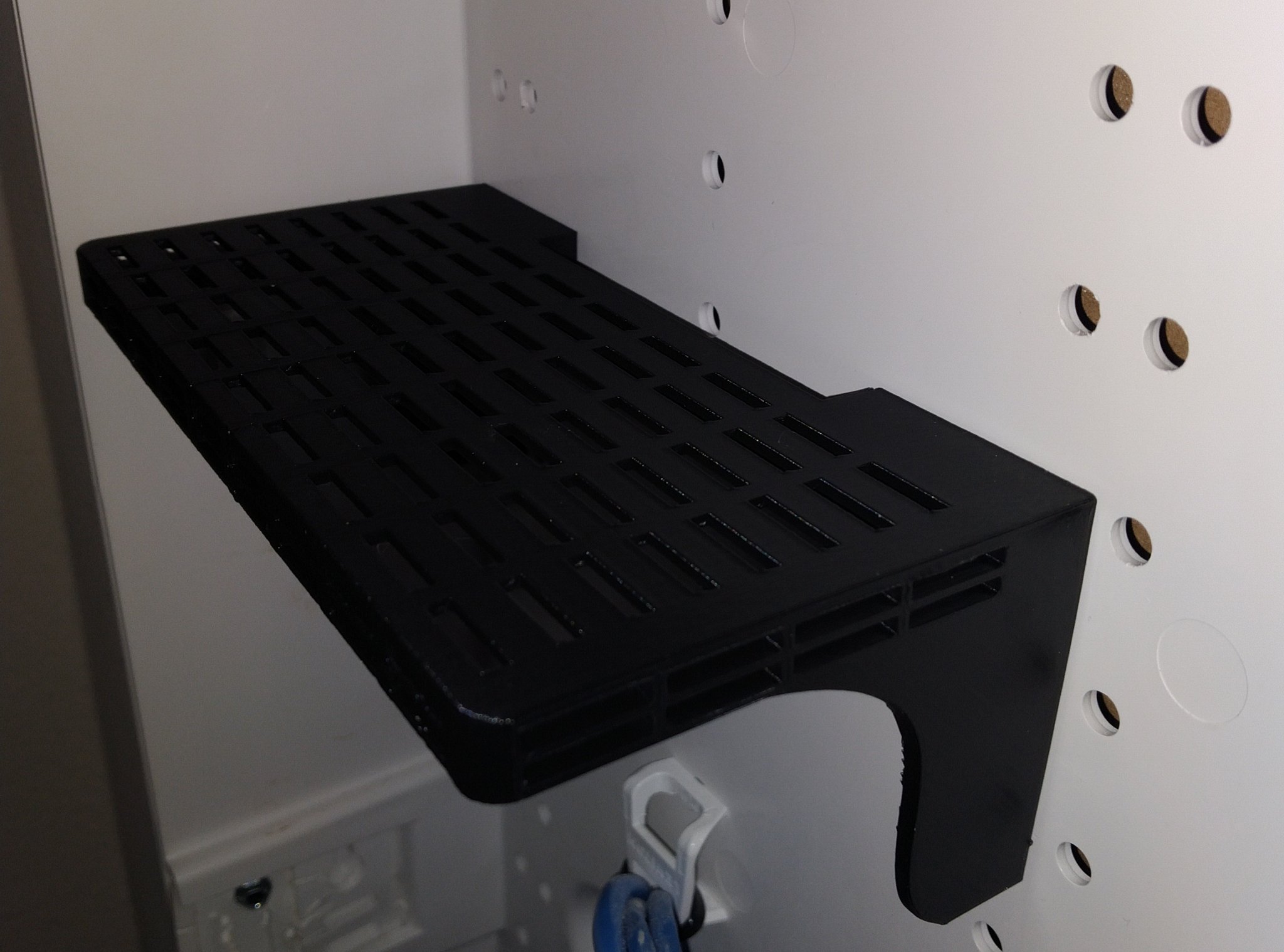 Giá đỡ cho trung tâm truyền thông Leviton SMC