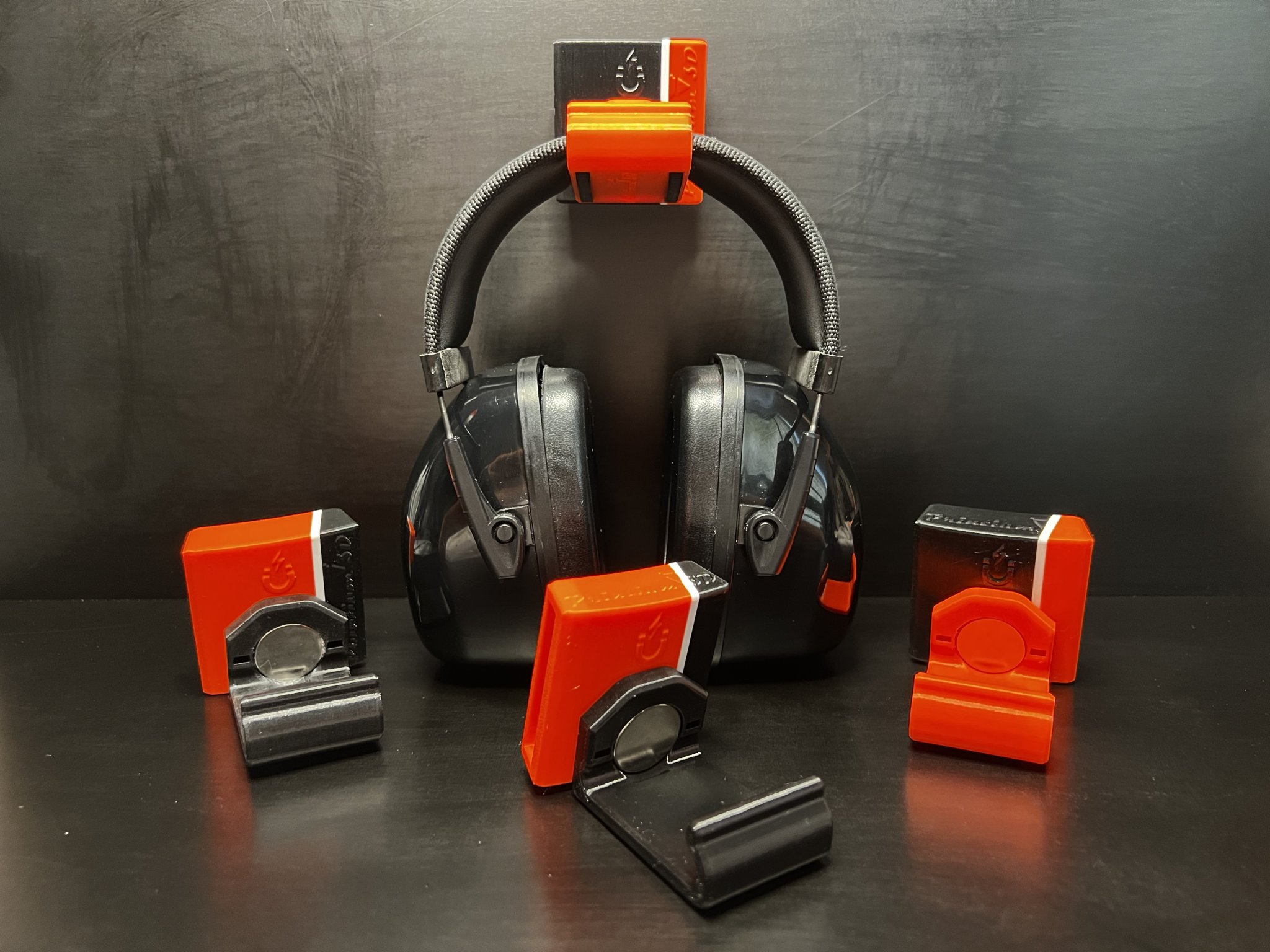 Giá đỡ tai nghe chống ồn với nam châm tiện lợi