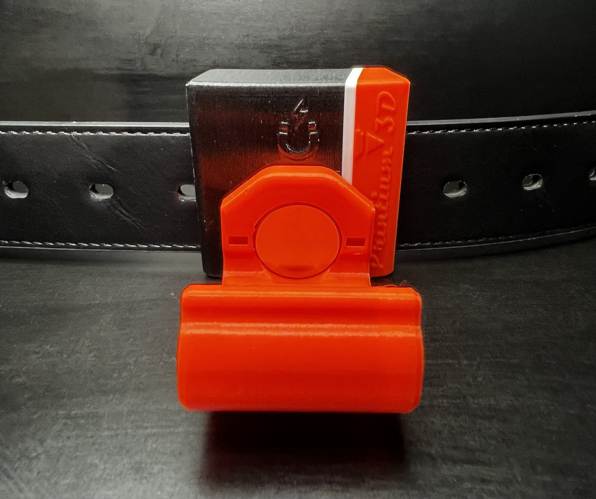 Giá đỡ tai nghe chống ồn với nam châm tiện lợi