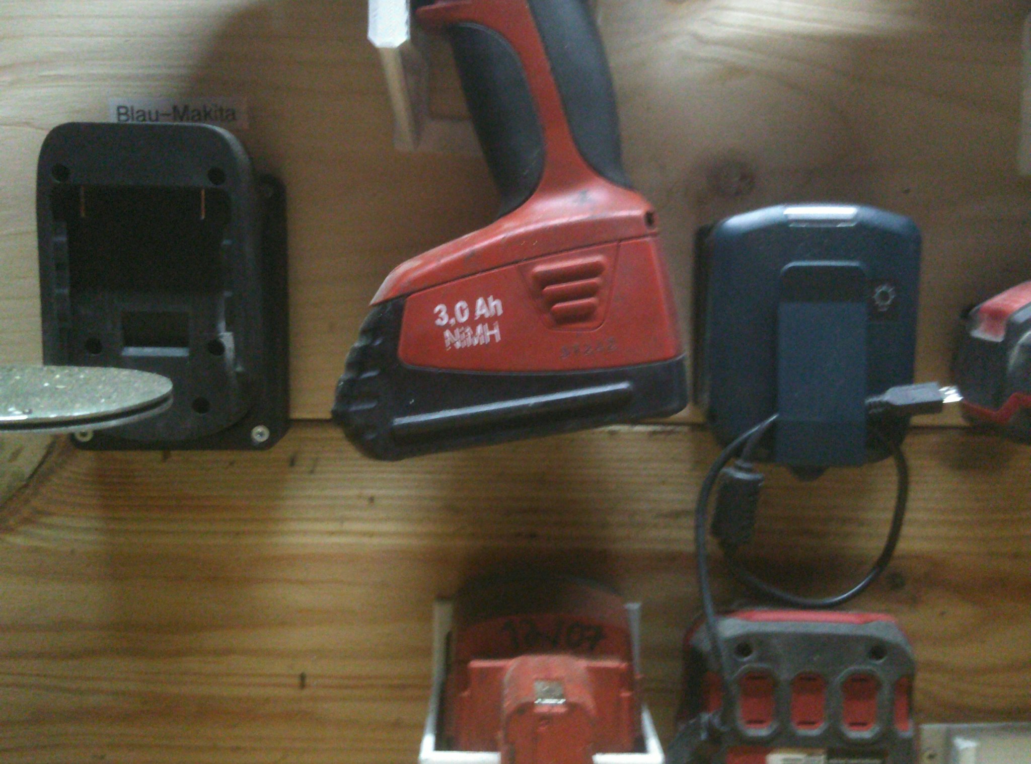 Giá đỡ accu Hilti SFB126 12V cổ điển