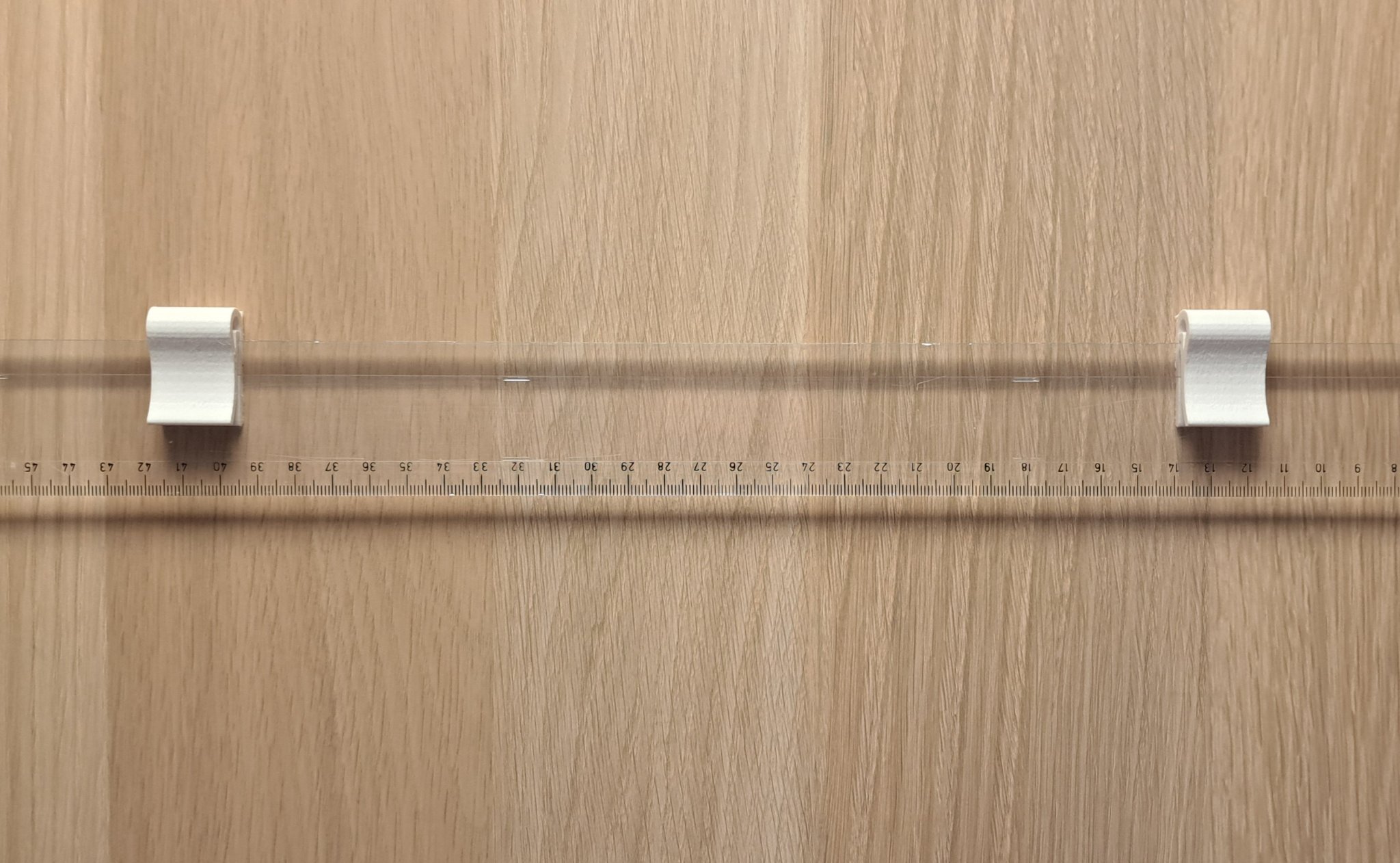 Giá đỡ thước kẻ đa năng cho văn phòng