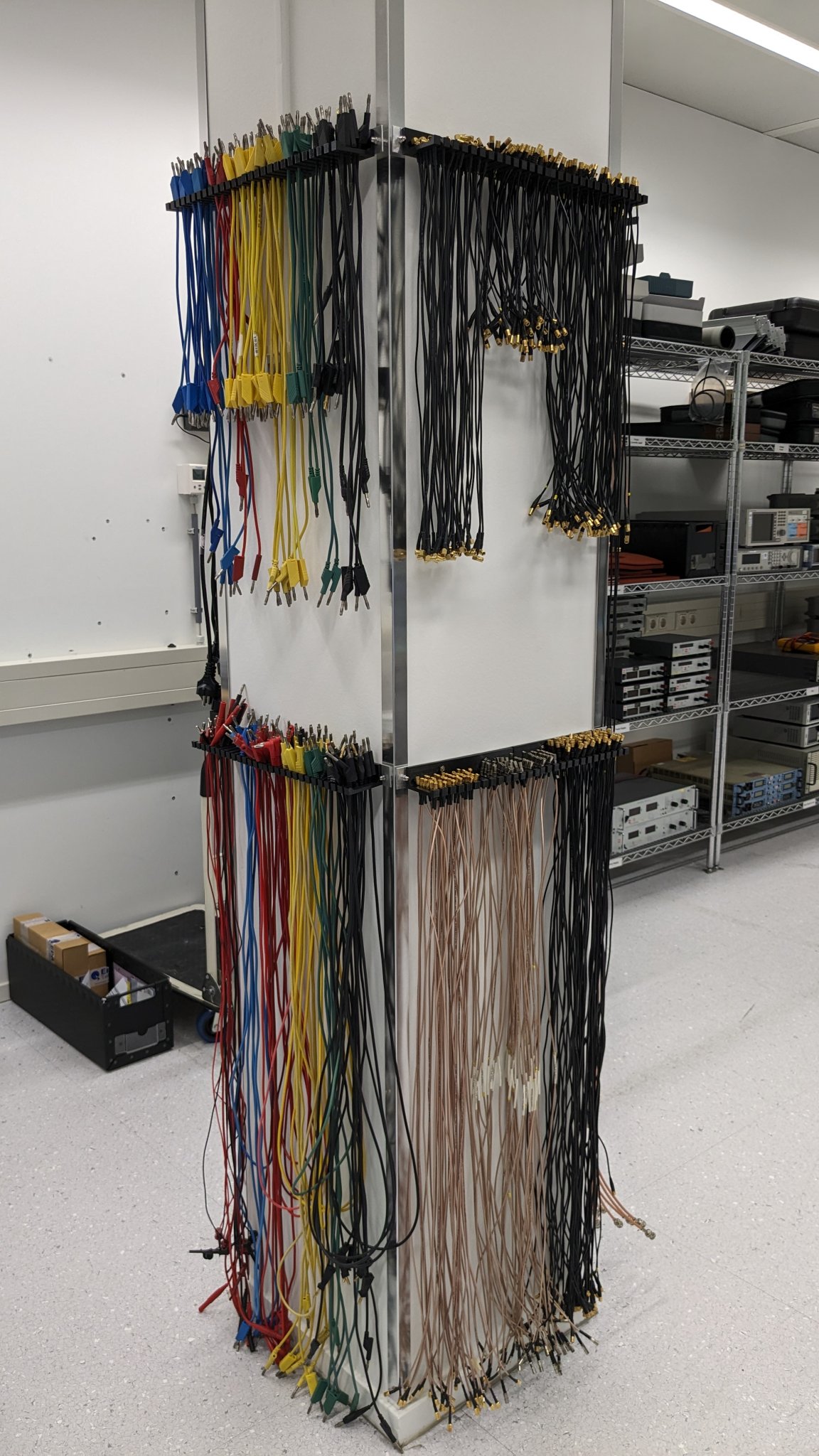 Giá treo cáp đa năng cho phòng thí nghiệm