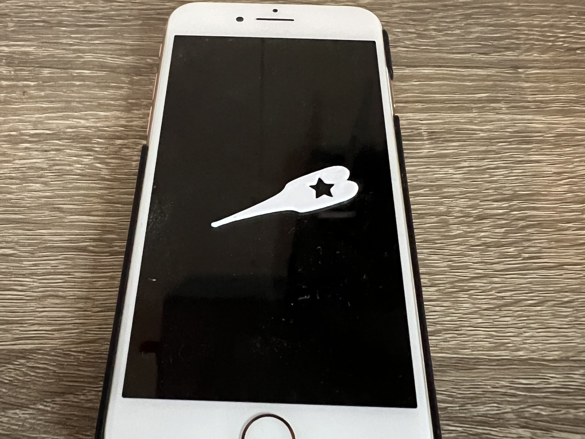 Máy làm sạch cổng sạc USB / Lightning cho điện thoại