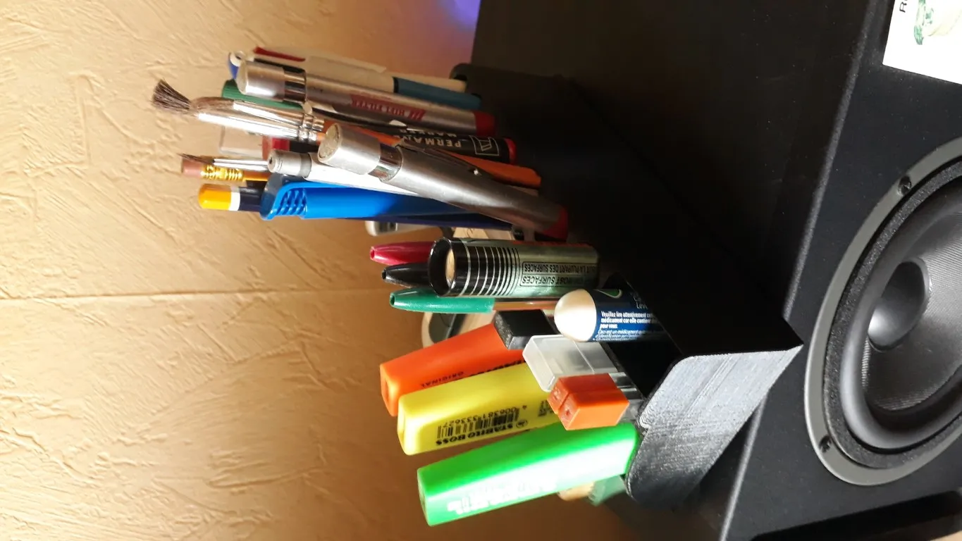 Giá đỡ văn phòng phẩm đa năng cho bàn làm việc