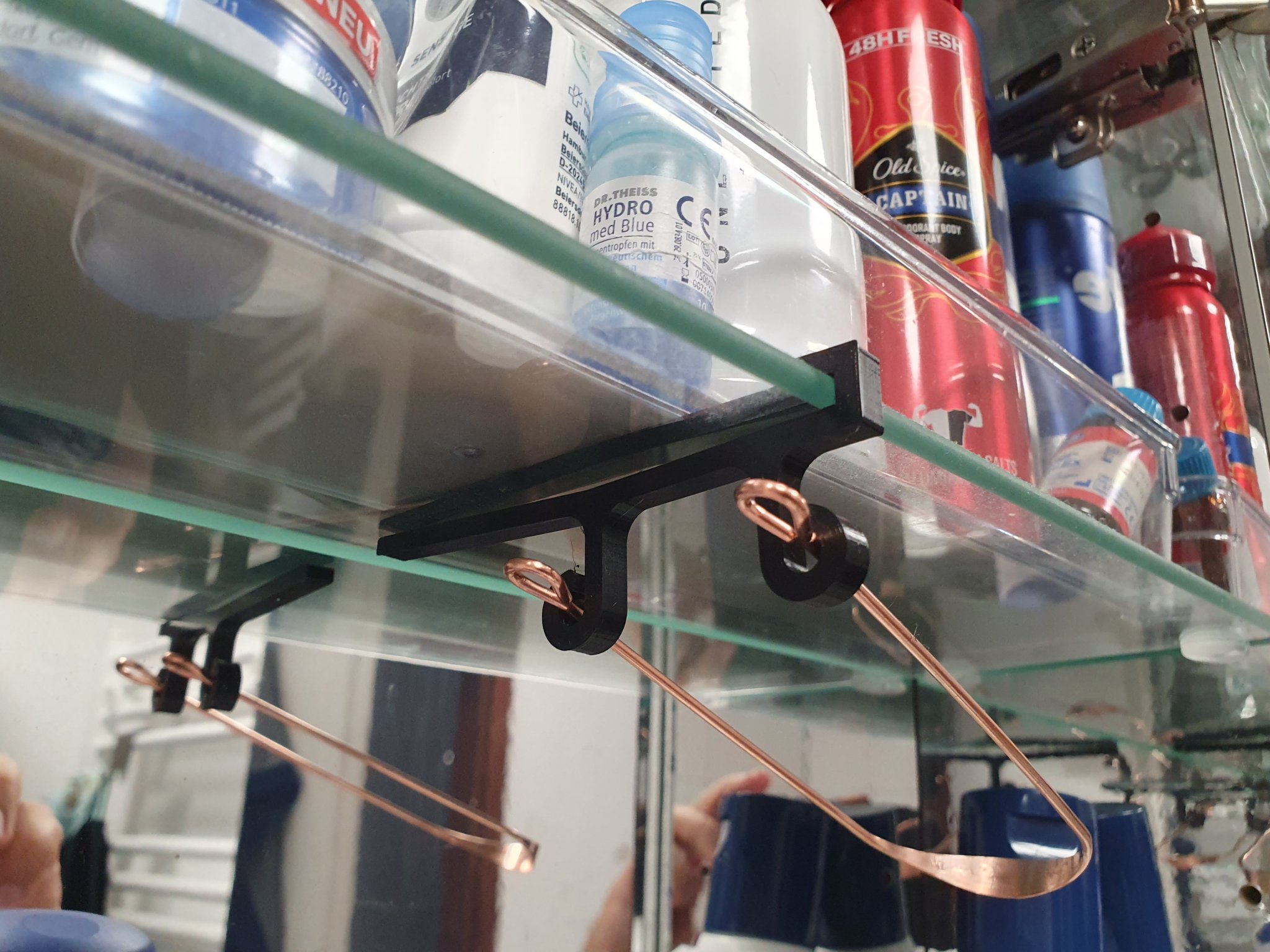 Giá đỡ bàn chải lưỡi vệ sinh gắn tường 5mm từ IKEA