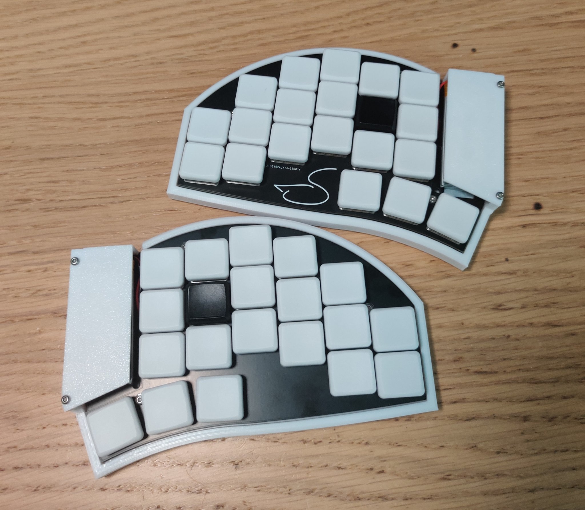 Vỏ case cho bàn phím chia tách Swan40