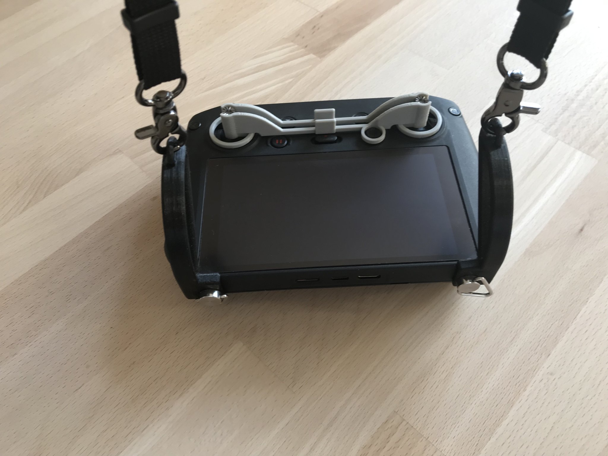 Giá đỡ cho điều khiển từ xa DJI RC PRO