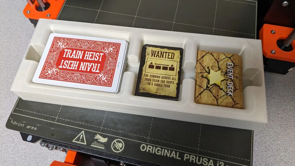 Khay đựng bộ bài Train Heist gọn gàng