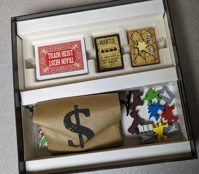 Khay đựng bộ bài Train Heist gọn gàng