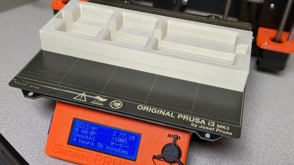 Khay đựng bộ bài Train Heist gọn gàng