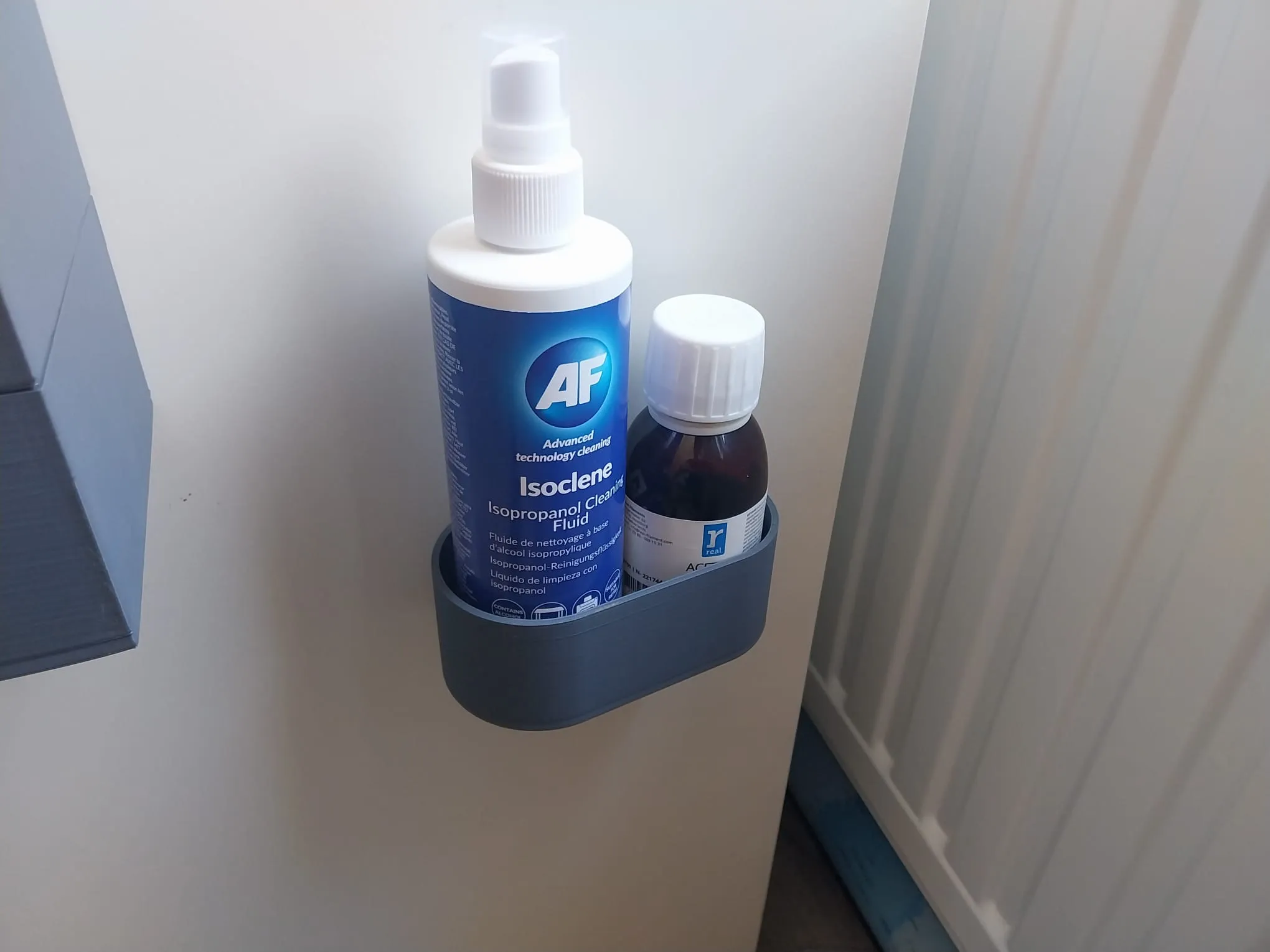 Giá đỡ chai IPA và ACETONE cho dụng cụ in 3D